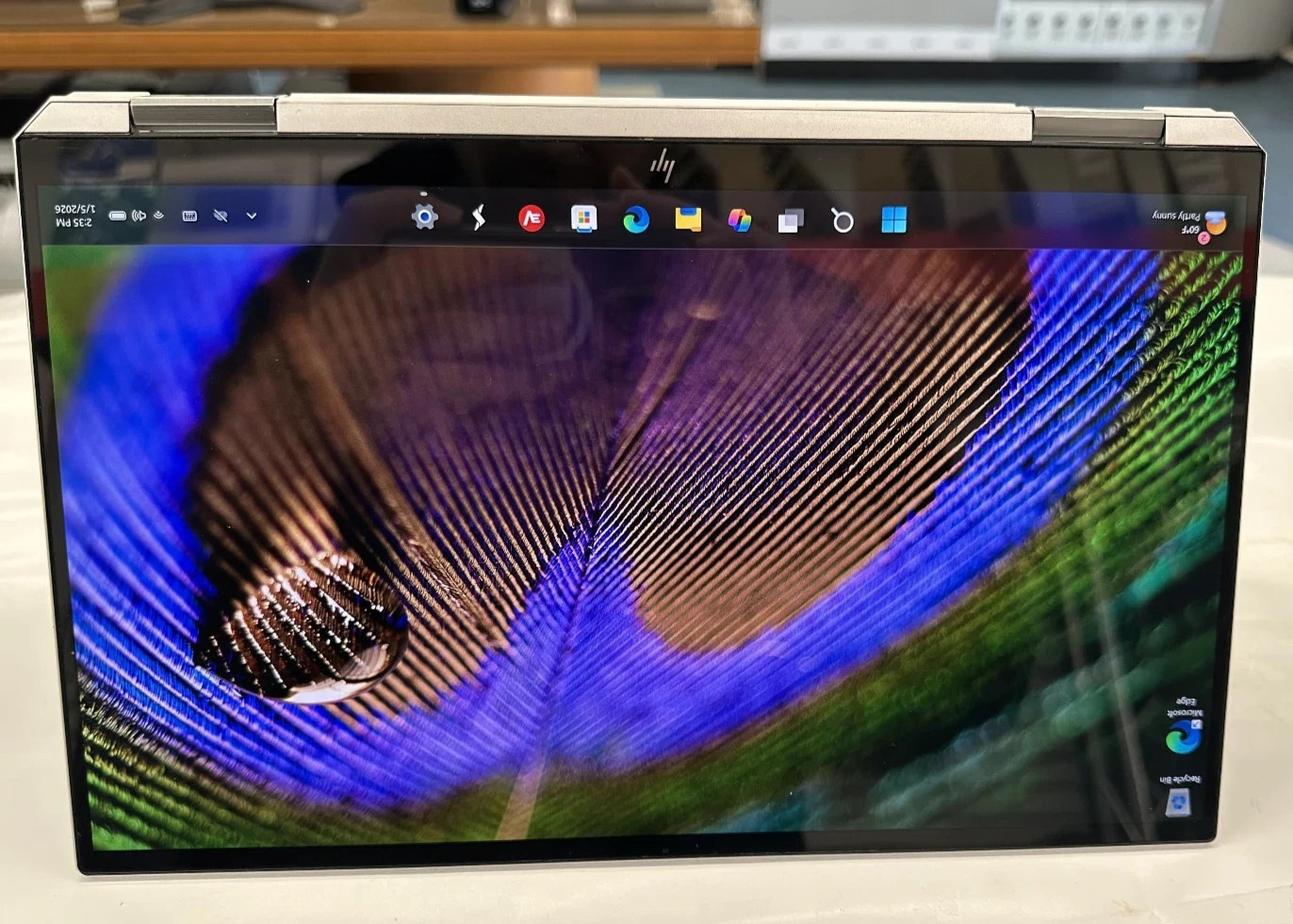 HP Spectre x360 13-aw0003dx 13.3″ 4K UHD touch i5-1035G4 1.1GHz 8GB 256GB SSD