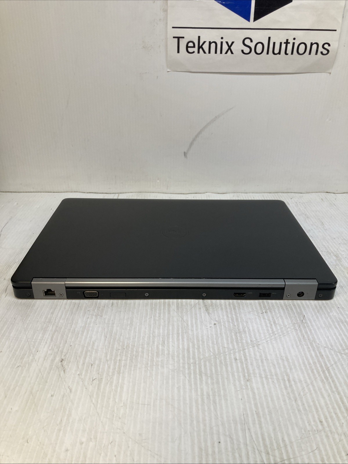 Dell Latitude E5570 Intel Core i5-6300U 2.40 GHz no RAM NO SSD Boot to BIOS