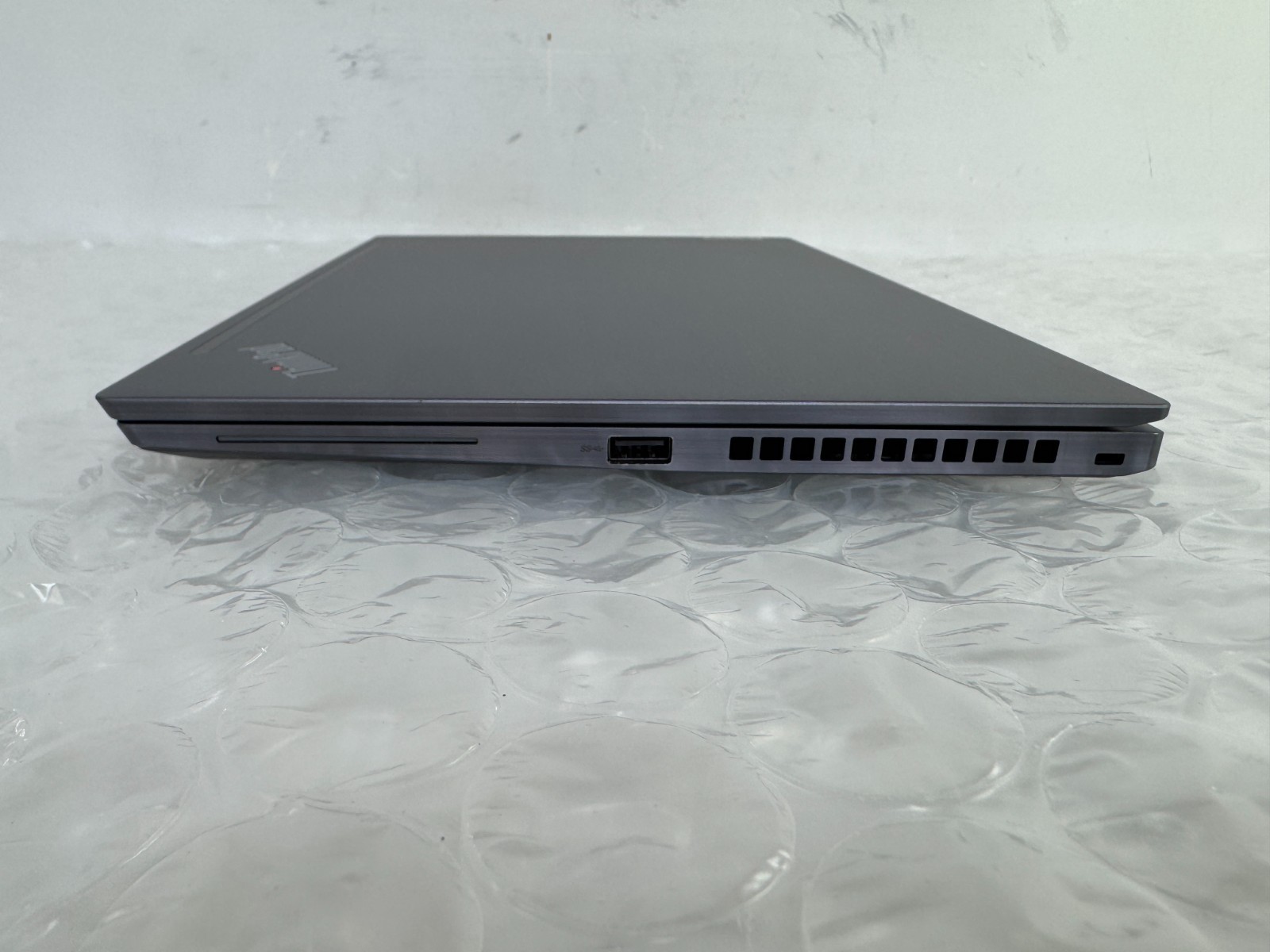 Lenovo ThinkPad T14s Gen 2 i7-1185G7 16GB 256GB SSD 14″ FHD Win 11 Pro