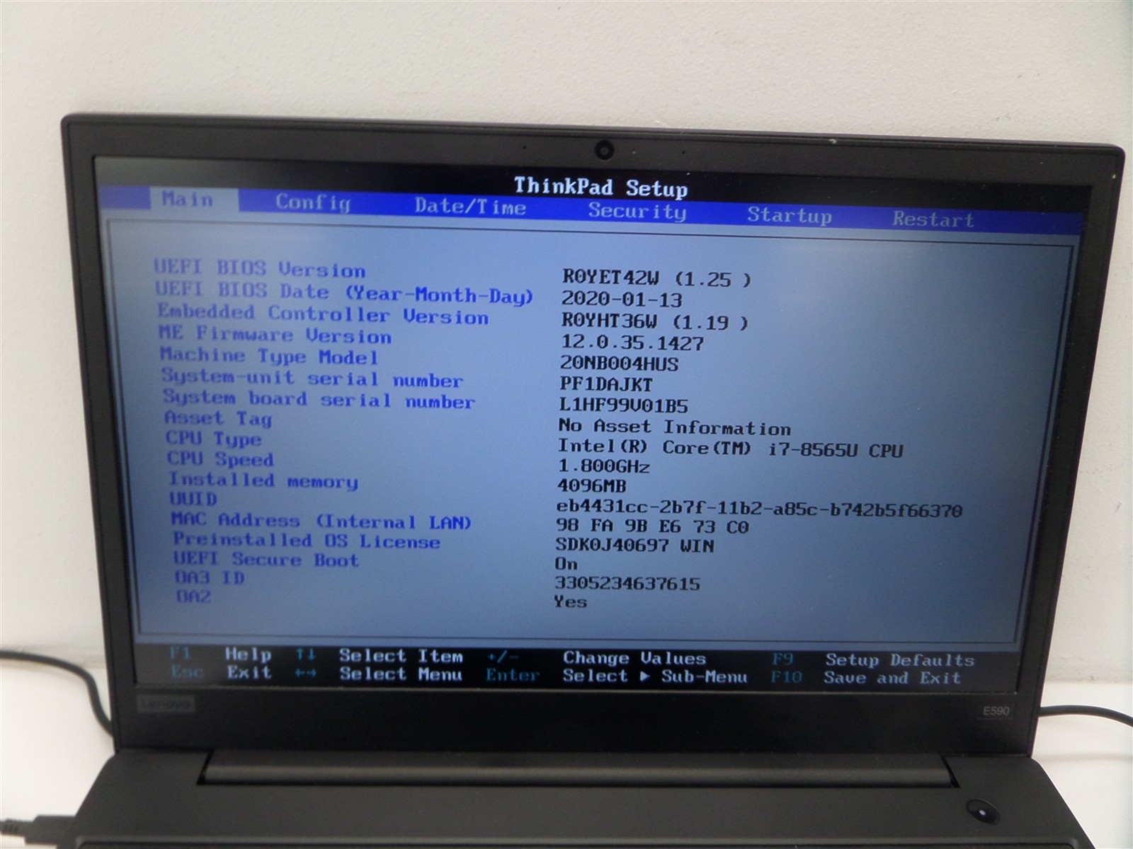 Lenovo ThinkPad E590 15.6″ w/ i7-8565U 1.8GHz CPU 4GB RAM – No HDD/Battery