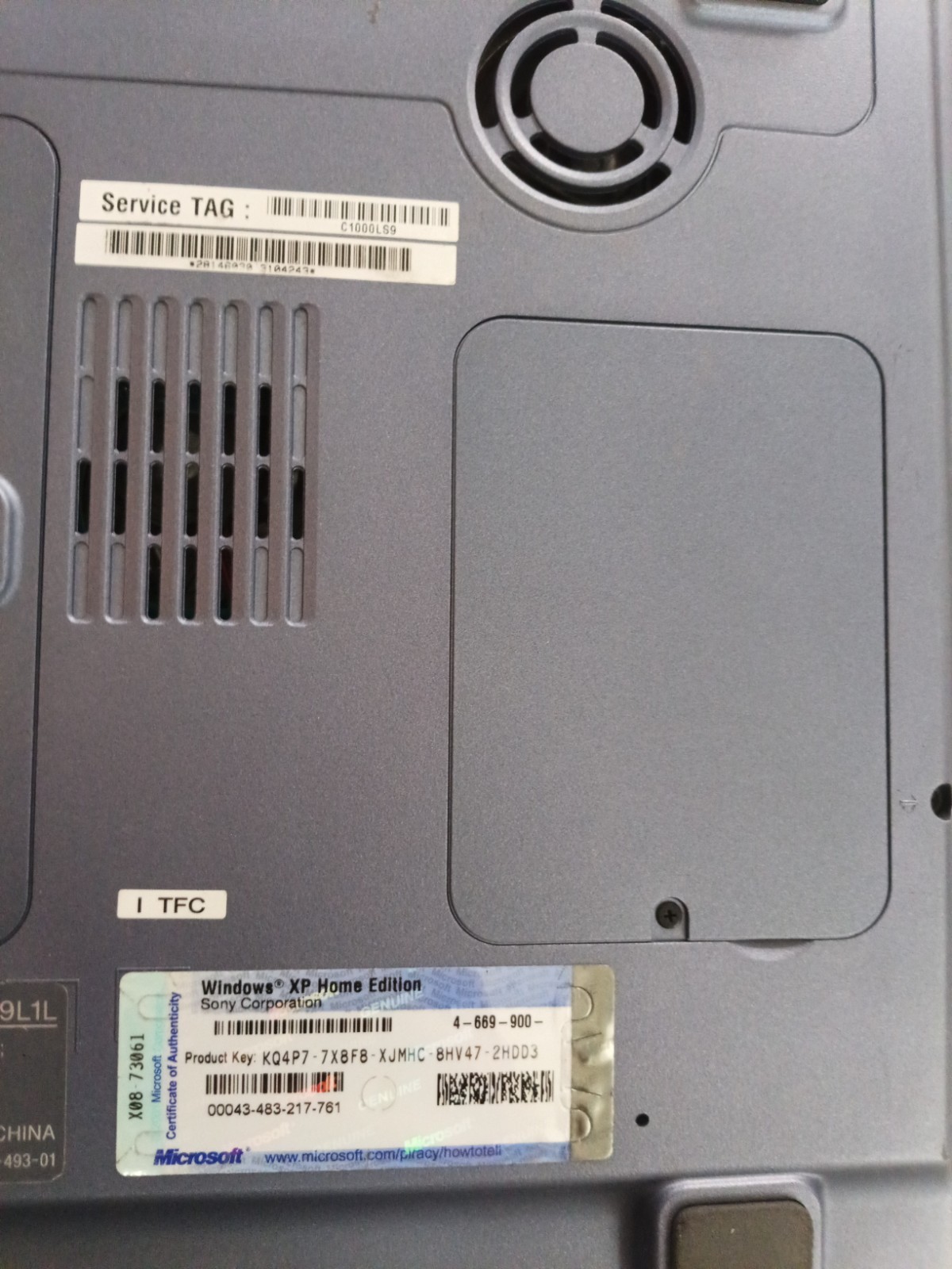 Vintage Rare SONY VAIO Pcg-871L PCG-FRV37 15” Laptop Windows Xp Working 40gb