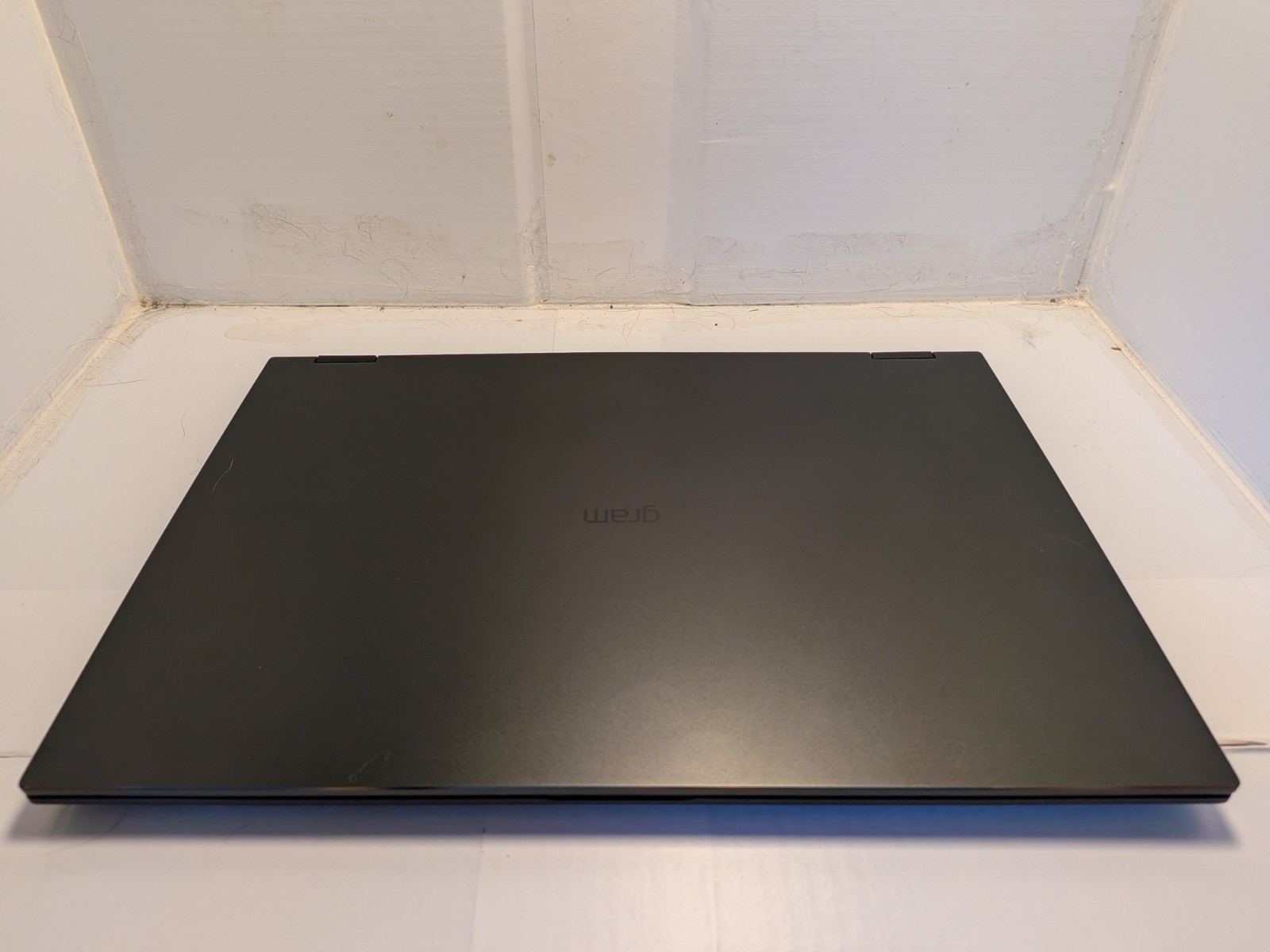LG Gram 16 2 in 1, 13th Gen i7 Intel(R), 32GB memory, 16 inch, 1 TB storage