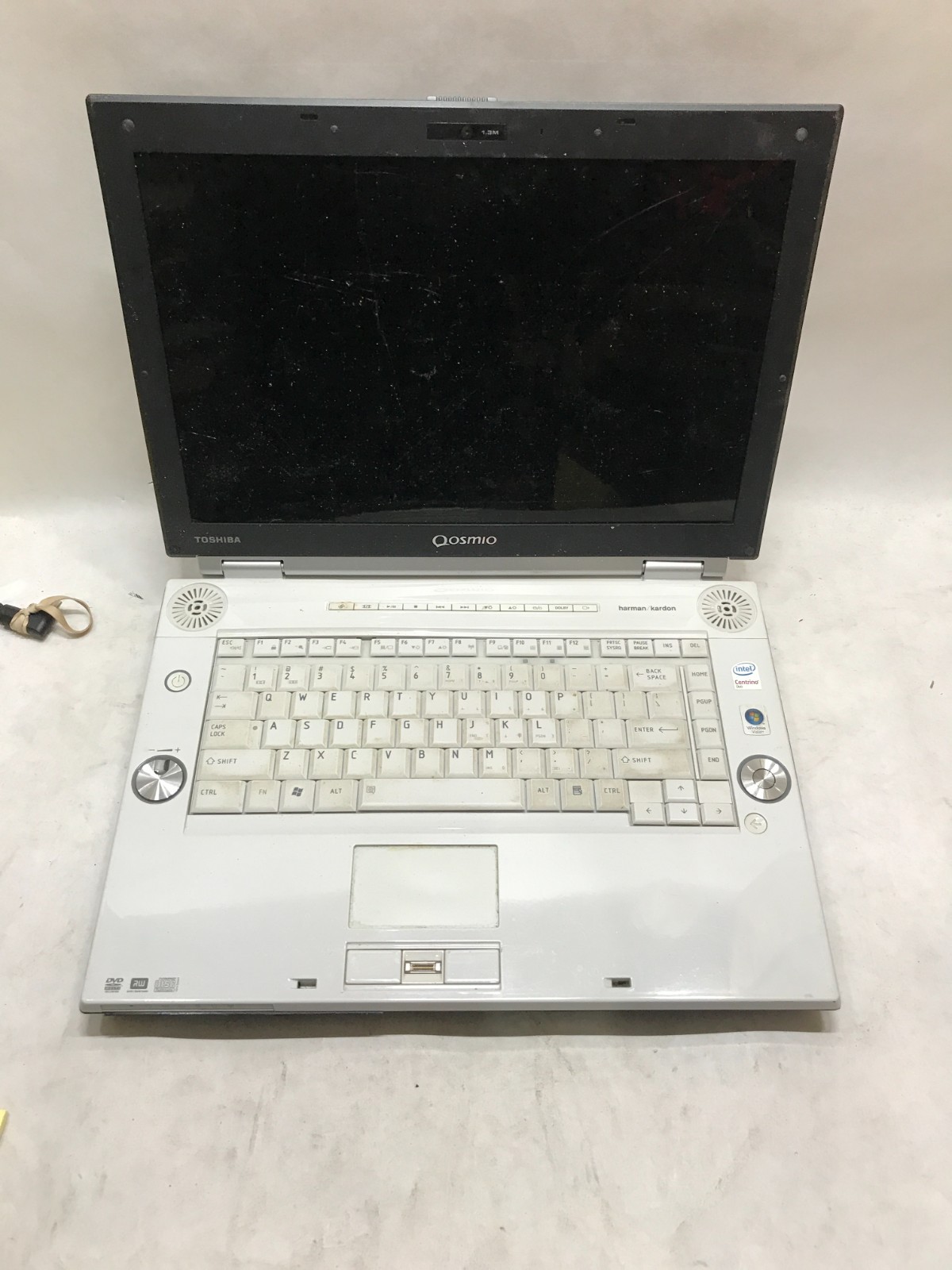 Toshiba Qosmio F5-AV425 15″ Intel Core 2 Duo NO RAM NO HDD/OS For Parts READ -DW