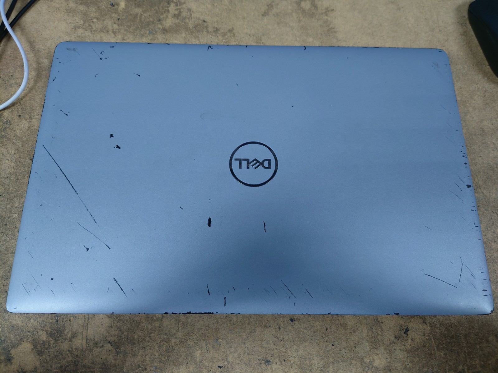Dell Latitude 5520 15.6″ FHD i5-1145G7 8GB RAM 256GB SSD No OS