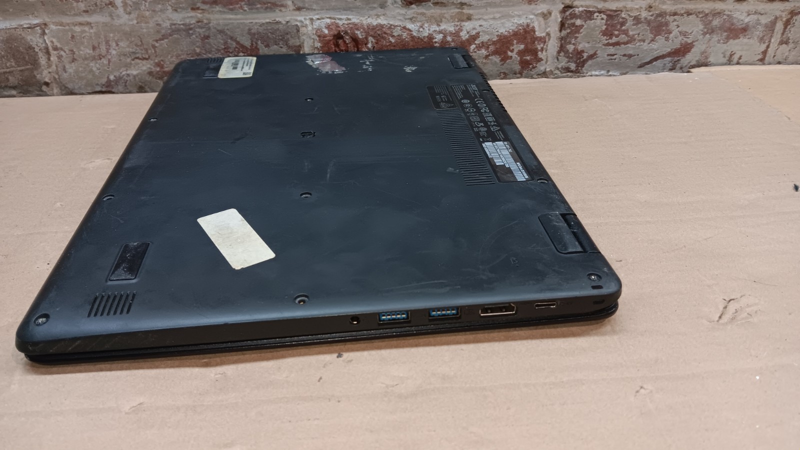 Acer Aspire R14 R5-471T Laptop Intel core I7 6th gen cpu 14″ LCD for parts