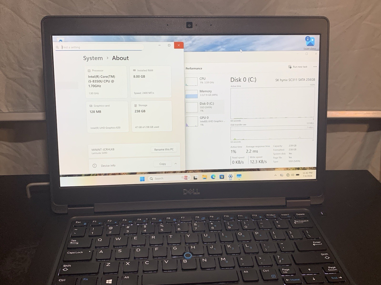 Dell Latitude 5490 i5-8350U 8GB 256GB SSD Win11 14in FHD Black