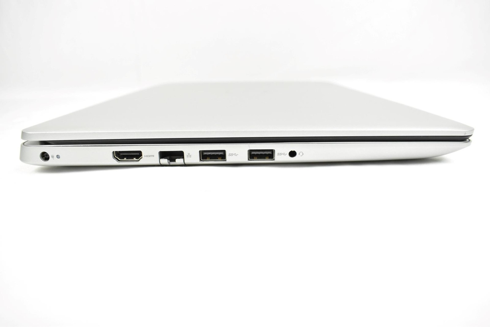 Dell Inspiron 5584 Laptop i5-8265U 1.6GHz 16GB 256GB SSD No OS 15.6″