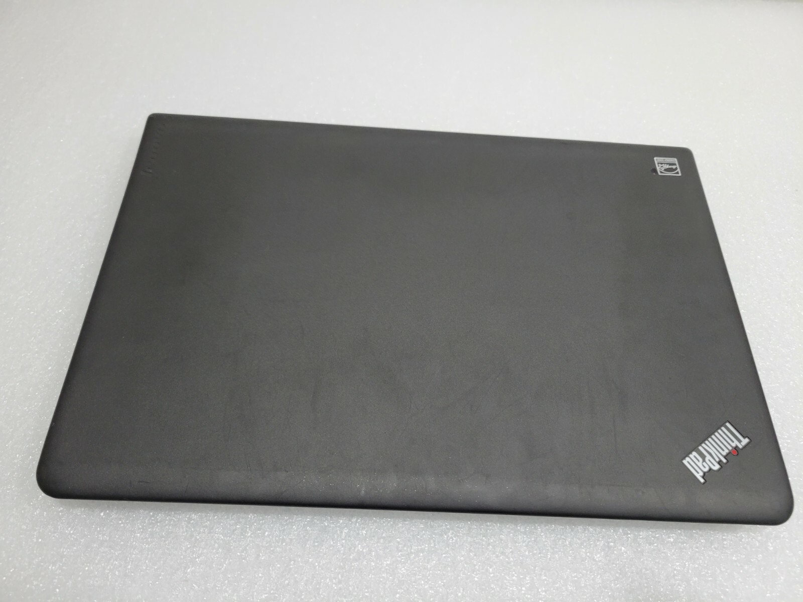 Thinkpad E555 15.6″ AMD A10-7300 1.9GHz 4GB 500GB DVDRW WC Win10 Pro – Read