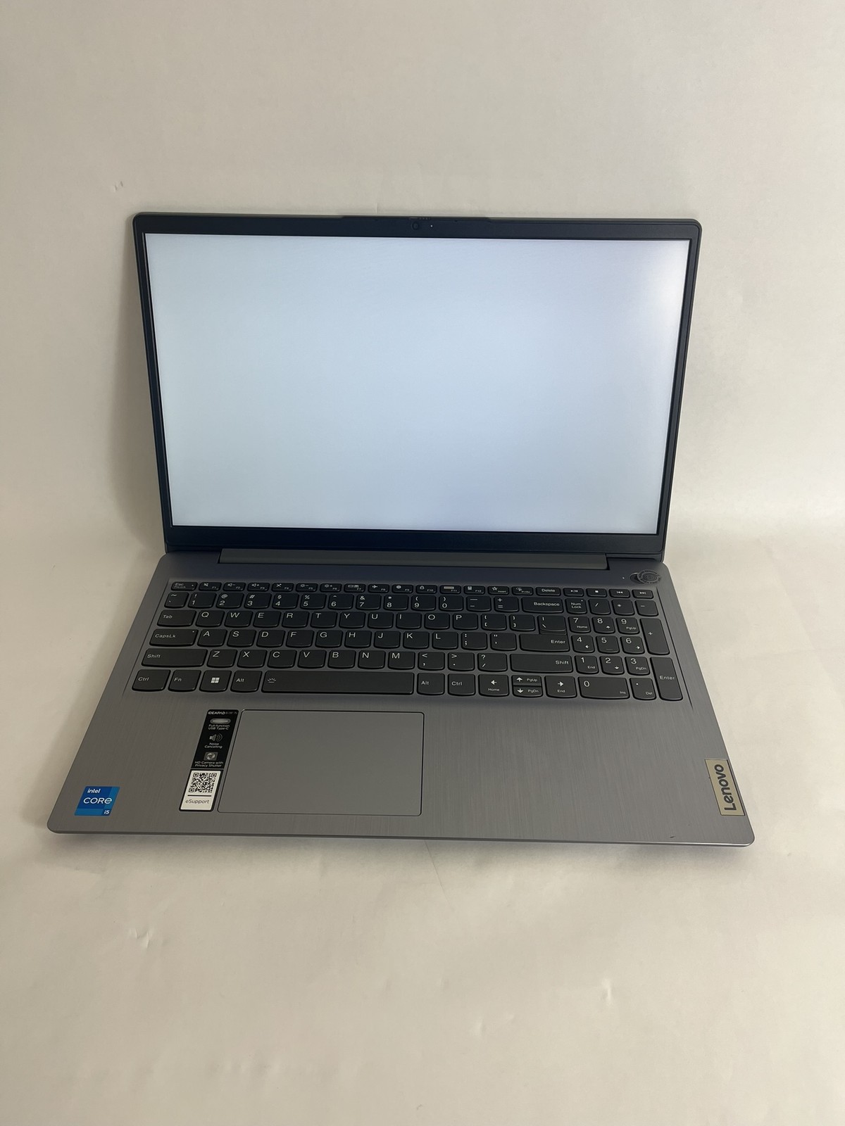 Lenovo IdeaPad 3 15IAU7 15.6IN i5-1235U 8GB 256GB SSD W11