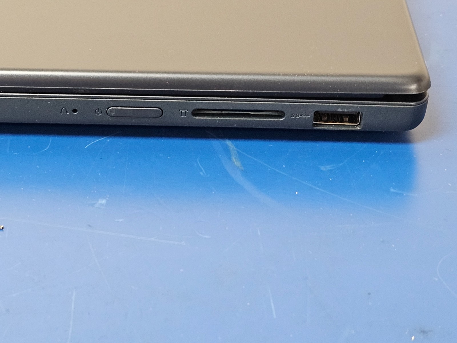 Lenovo Slim 3 15IRH10R, Intel Core 5 210H, 2.20 GHz, 16 GB RAM, 1 TB NVMe SSD
