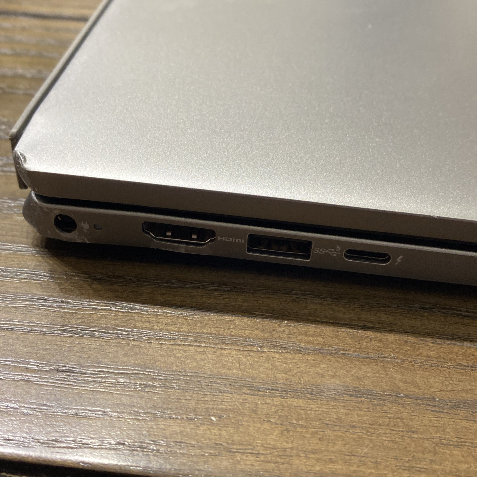 Dell Vostro 16 5630 | i7-1360P 16GB RAM 256GB FHD+ Backlit KB COSMETIC ISSUES