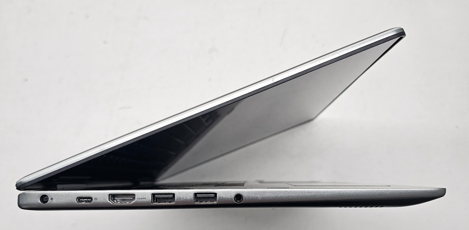 Dell Inspiron 15 7573 2-in-1 Laptop Intel Core i7-8550U 12GB Ram NO HD/OS (FL)