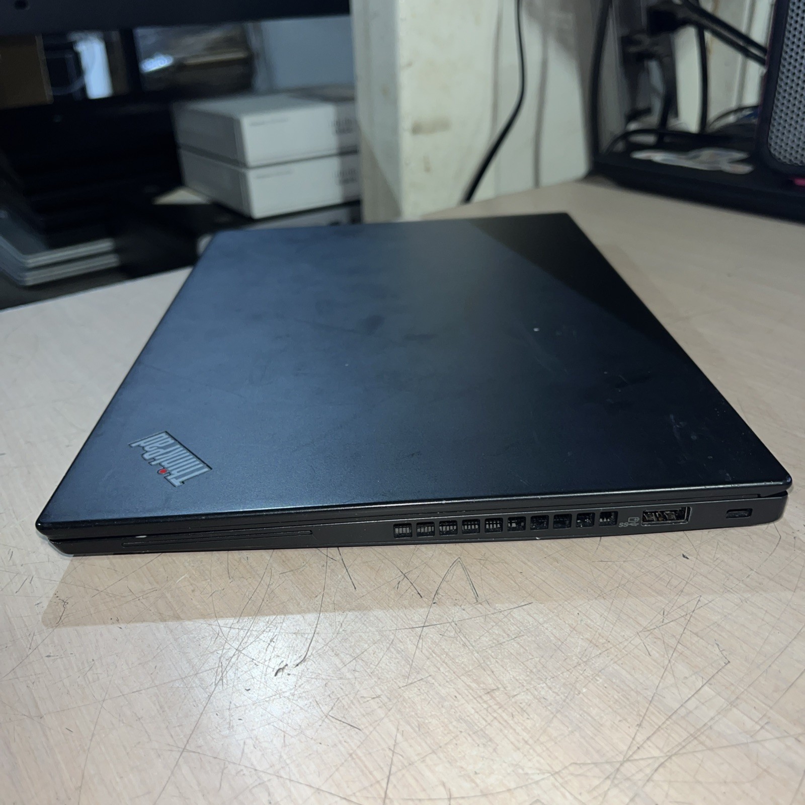 LENOVO THINKPAD X390 INTEL CORE I5 8TH GEN 8GB RAM NO HD .