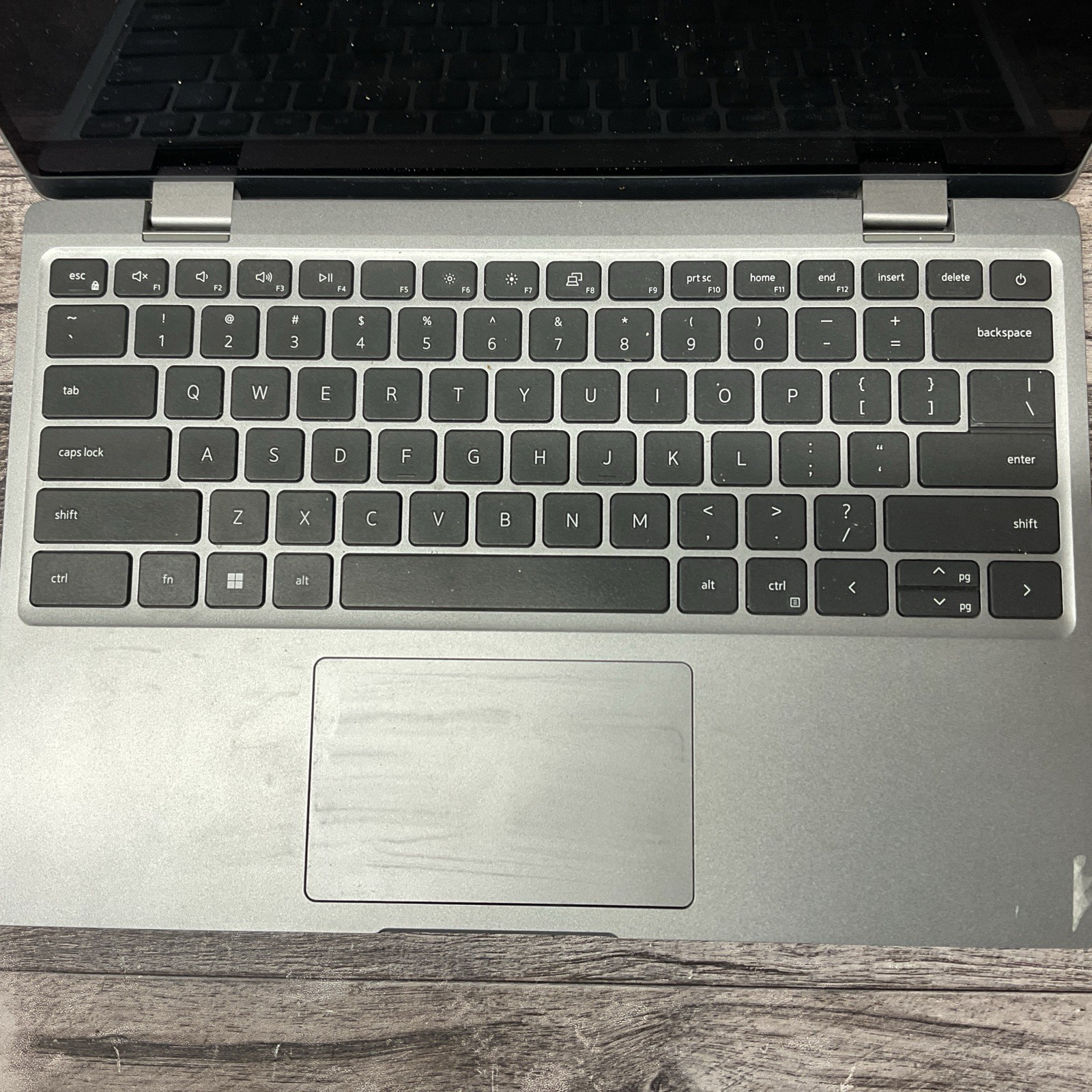 Dell Latitude 3330 / i5 11th Gen / 16GB RAM / BIOS Locked / Cracked Screen / C15