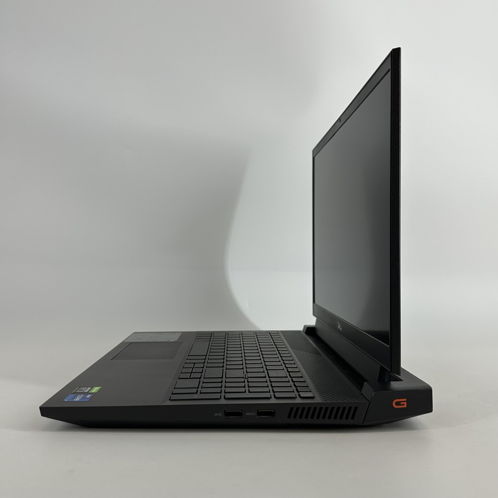 Dell G15 5511 15.6 Gray FHD i7-11800H 2.30GHz 32GB 1TB SSD RTX 3060 Good