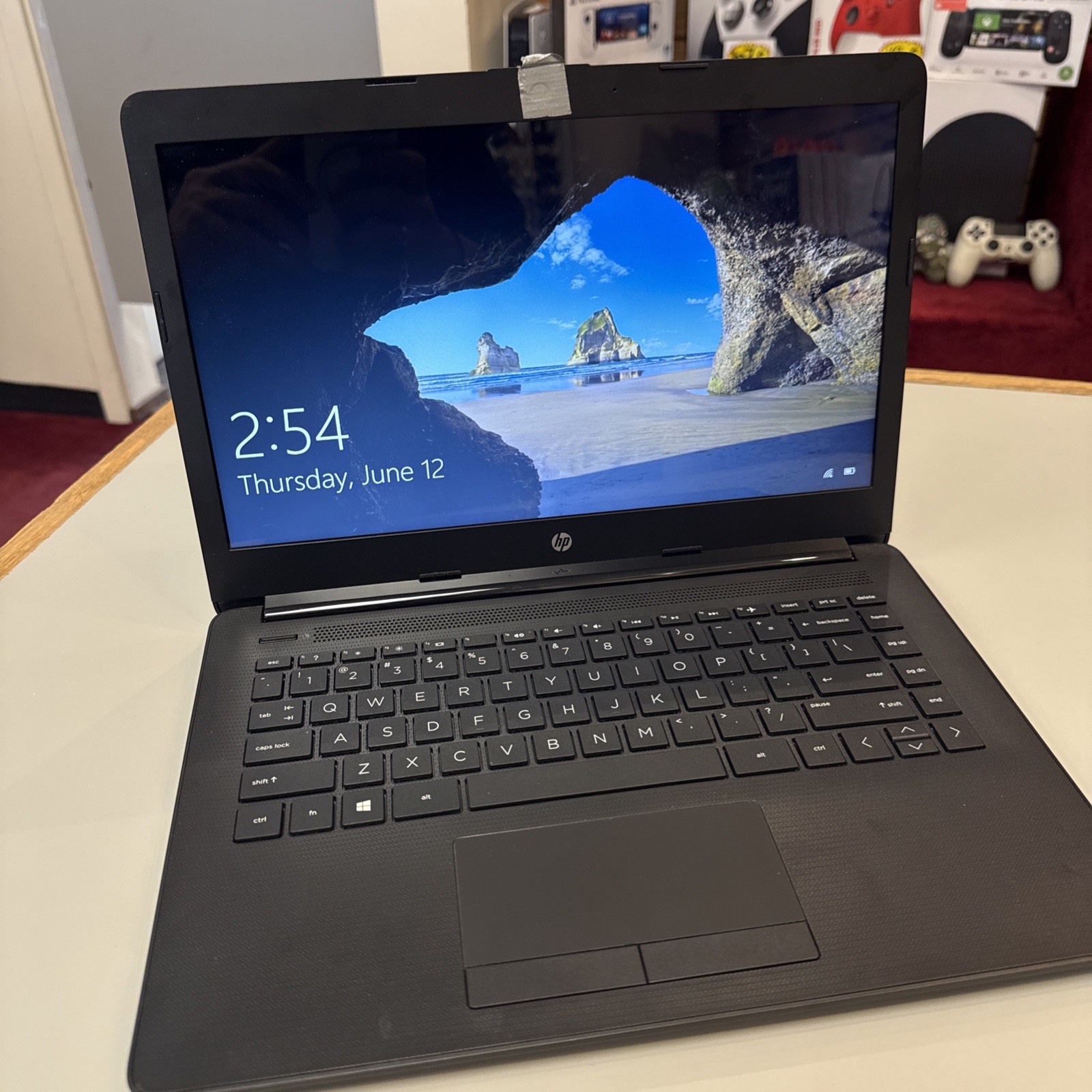 HP 14-cm0012nr 14″ (32 GB, AMD E2 9000e, 1.50 GHz, 4 GB) Laptop- For Parts Only
