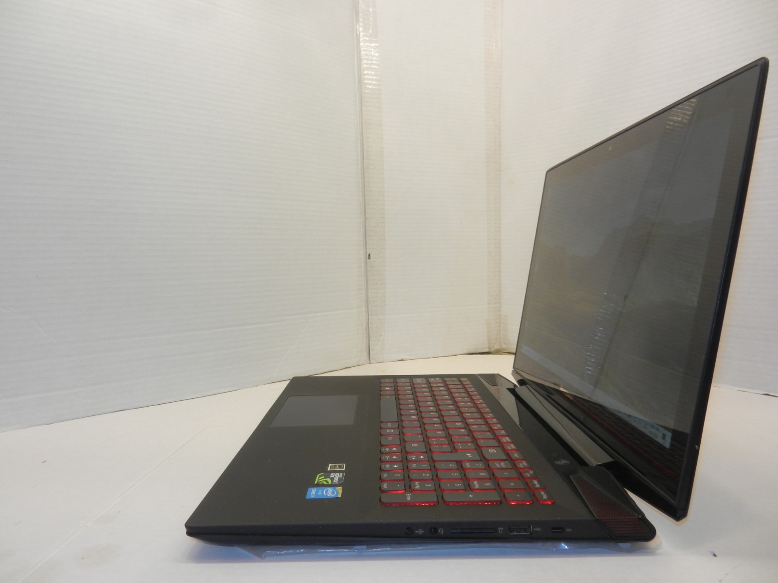 LENOVO Y50-70 TOUCH 15.6″ CORE i7-4710HQ@2.6 GHz 4TH GEN 16GB RAM 1TB HDD WIN 10