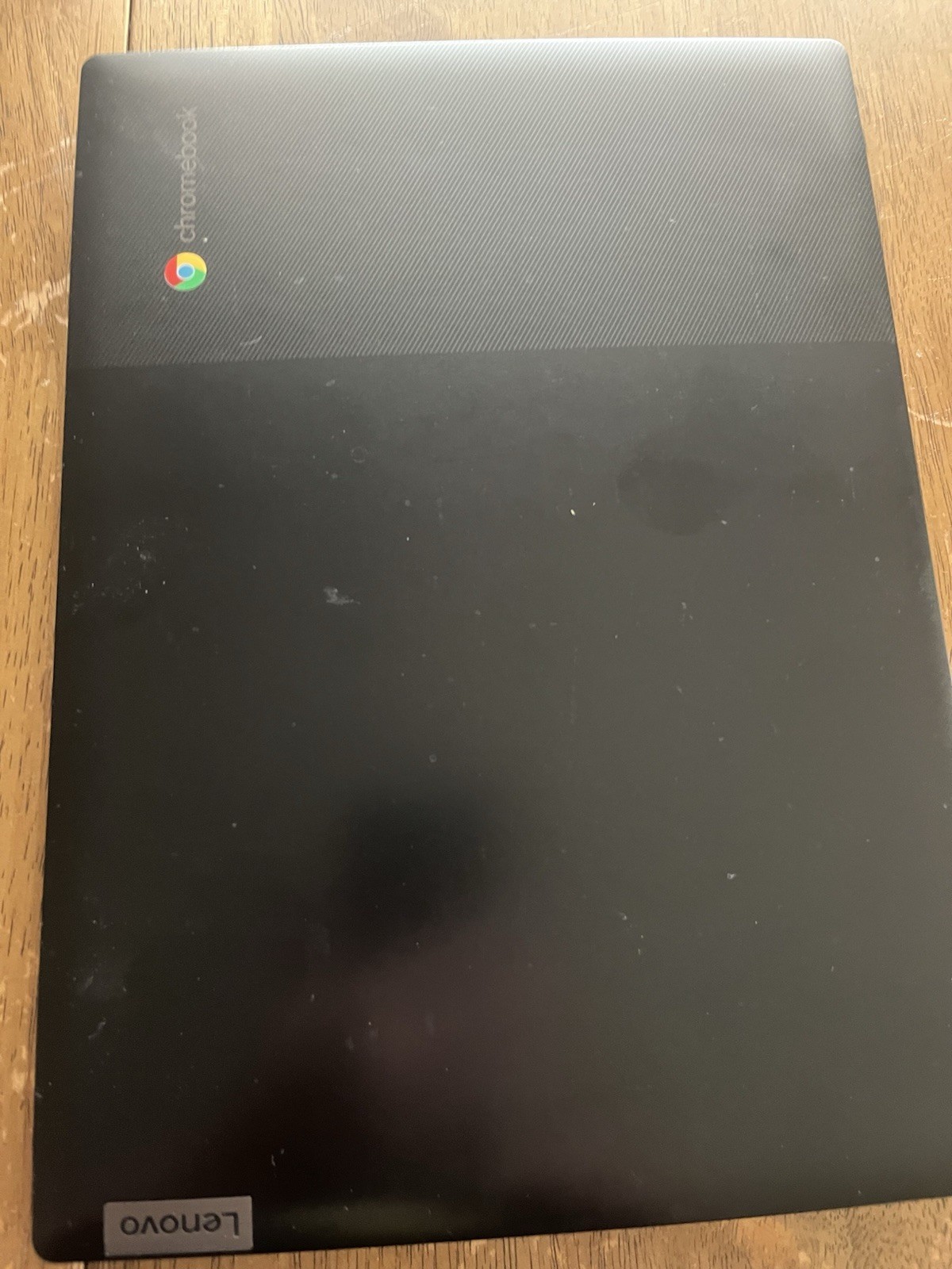 Lenovo chrome book small travel size or work chrome book smooth