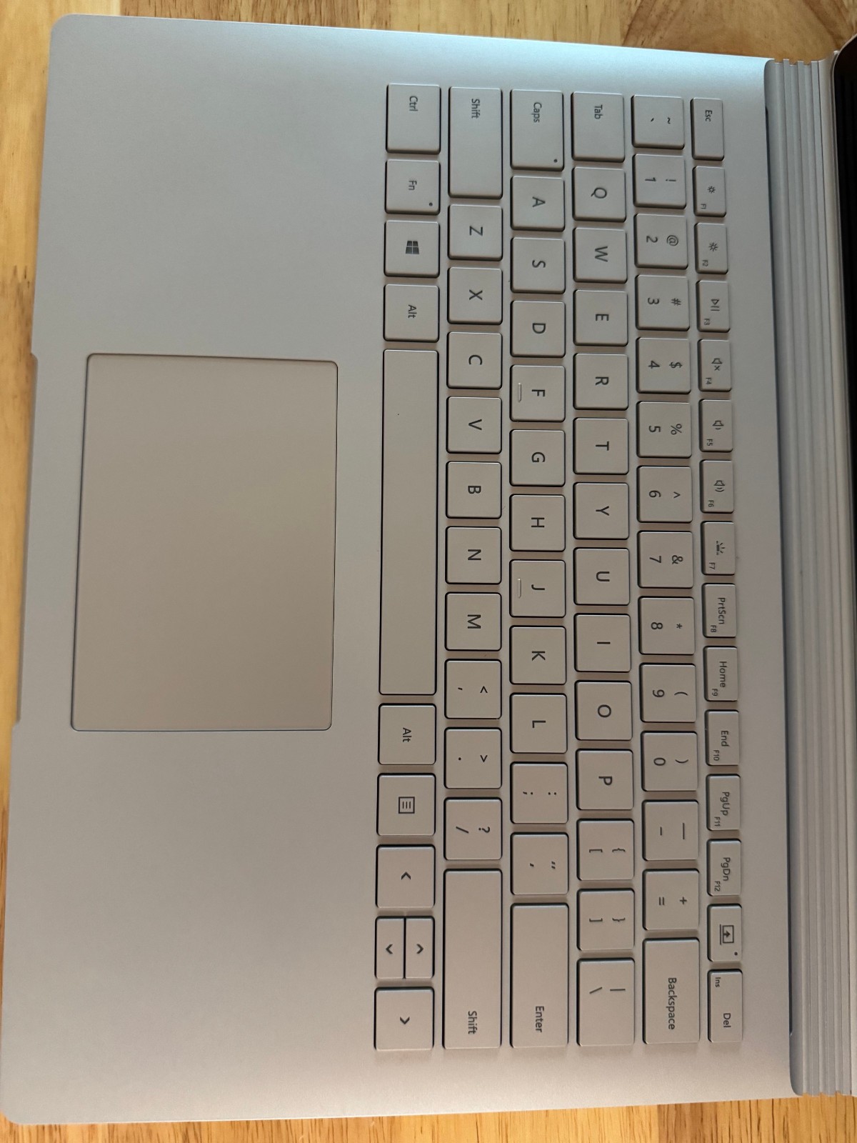 Microsoft Surface Book 2 13.5″ i7-8650U 16GB 512GB SSD GTX 1050 + Surface Dock