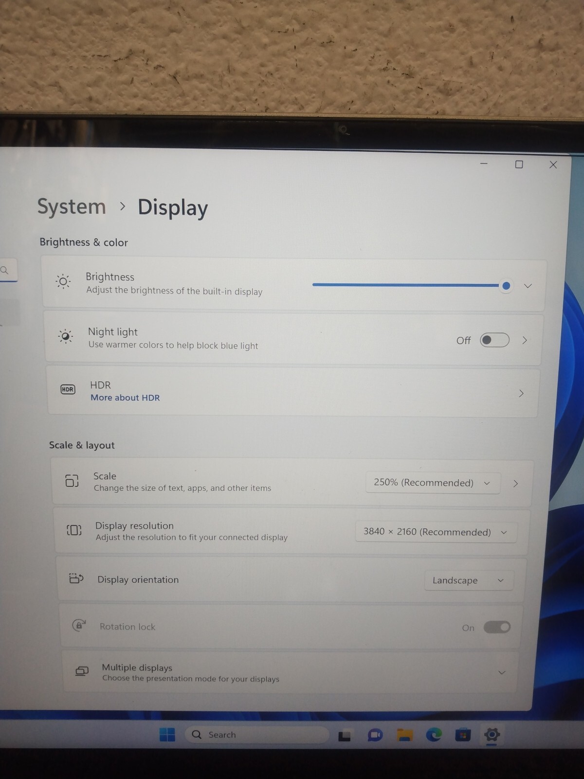 Lenovo Yoga 720-15IKB TOUCH 2-IN-1 Intel Core i7-7700HQ 2.8GHz 16GB 1TB HD Win11