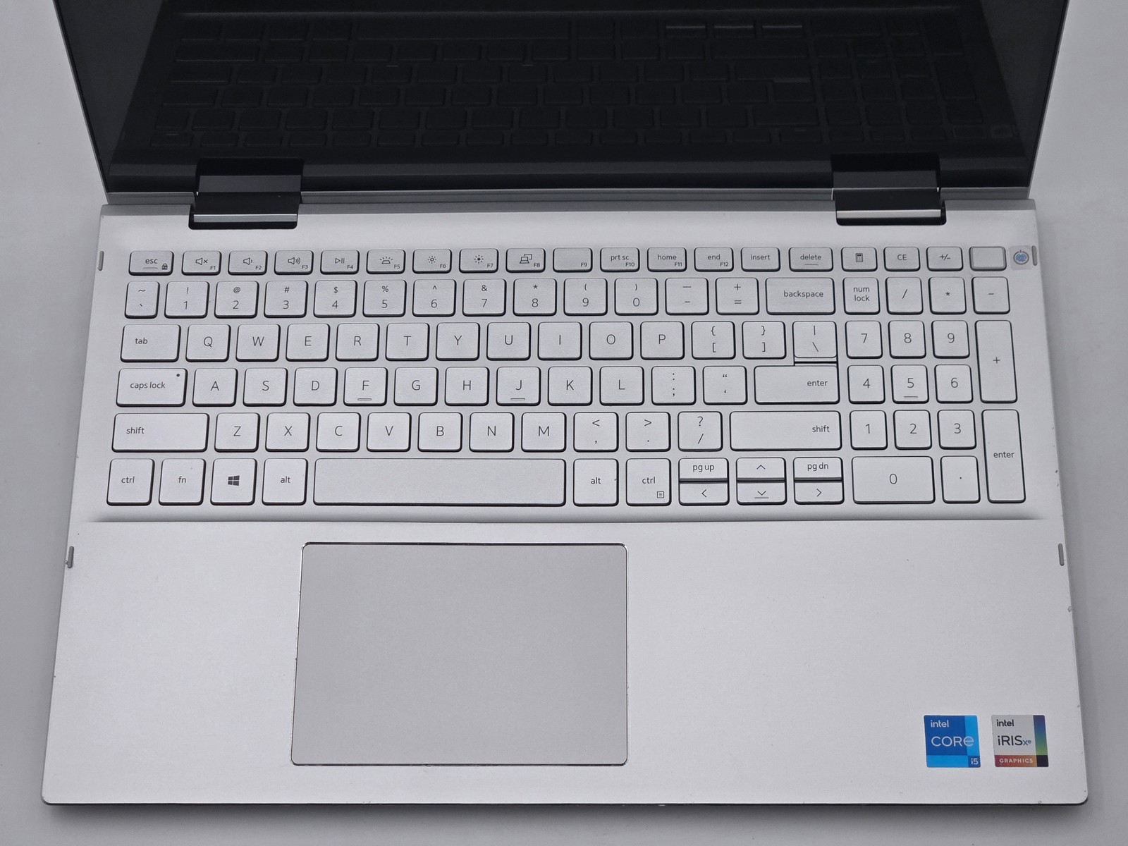 Dell Inspiron 7506 2-in-1 15″ FHD Touch I5-1135G7 27GB SSD 16GB W11 Backlit FPR
