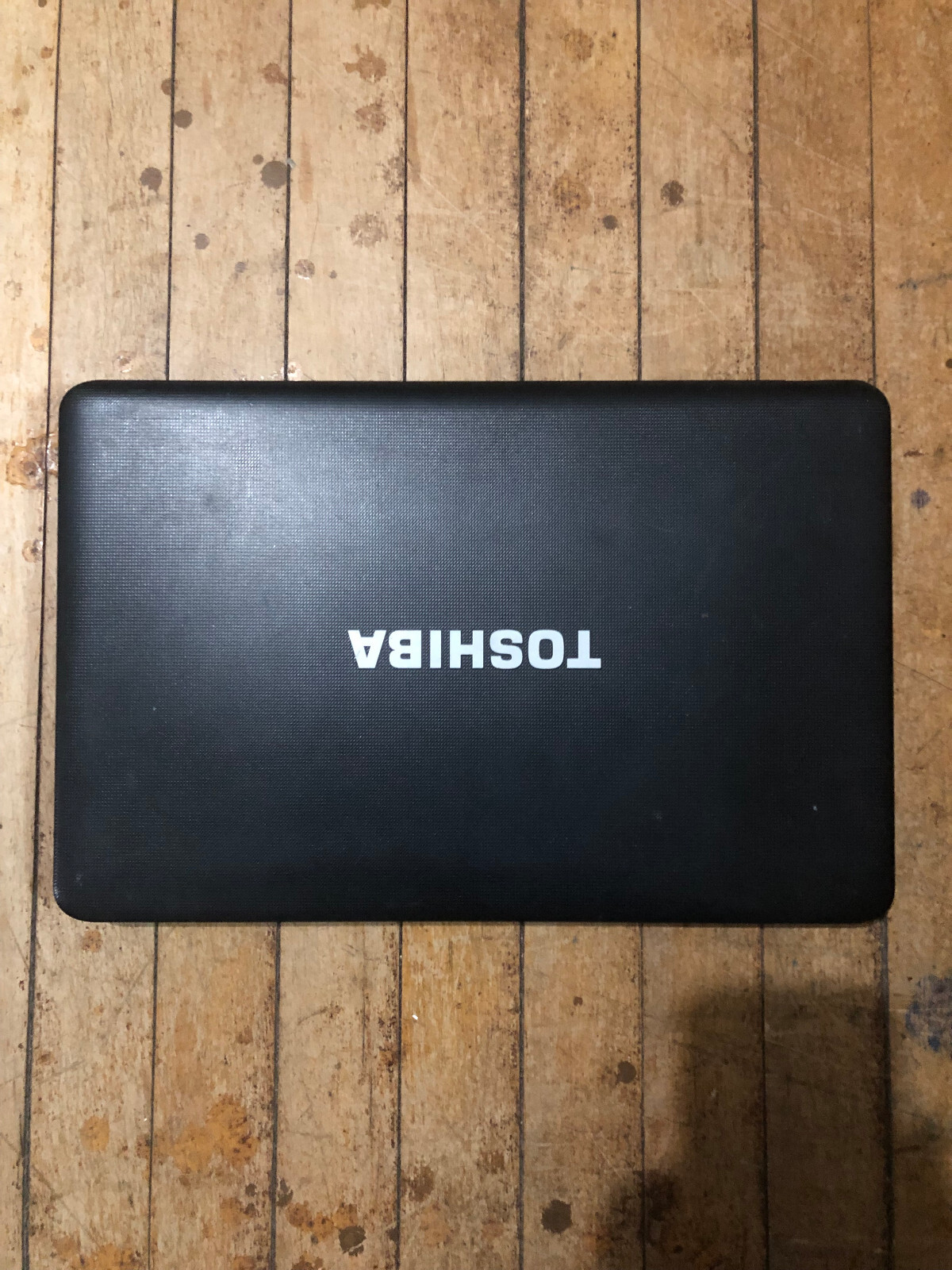 Toshiba Satellite C655-S5132 (4 GB RAM, Intel Celeron, 128 GB SSD, No OS)