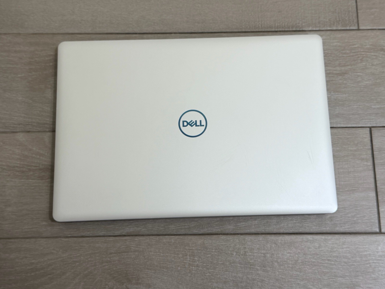 Dell G3 3579 Gaming Laptop Core i7 8750H GeForce GTX 1050 8GB RAM 1TB HDD