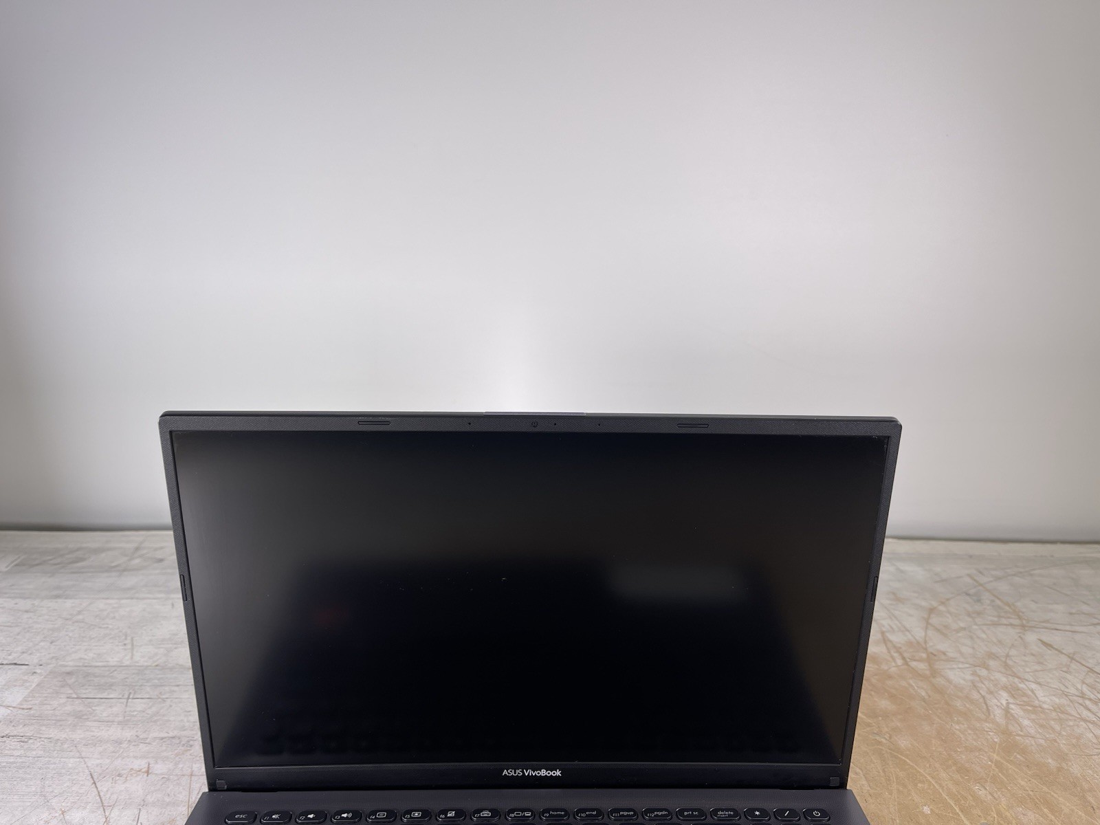 ASUS VIVOBOOK F512D RYZEN 5 3500U @ 2.10GHz, 12GB RAM, NO HDD/OS