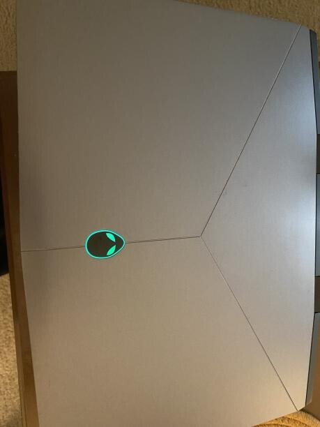 Alienware m15 Gaming Laptop 15.6-inch i7-8750H 32GB 1.5TB RTX 2060