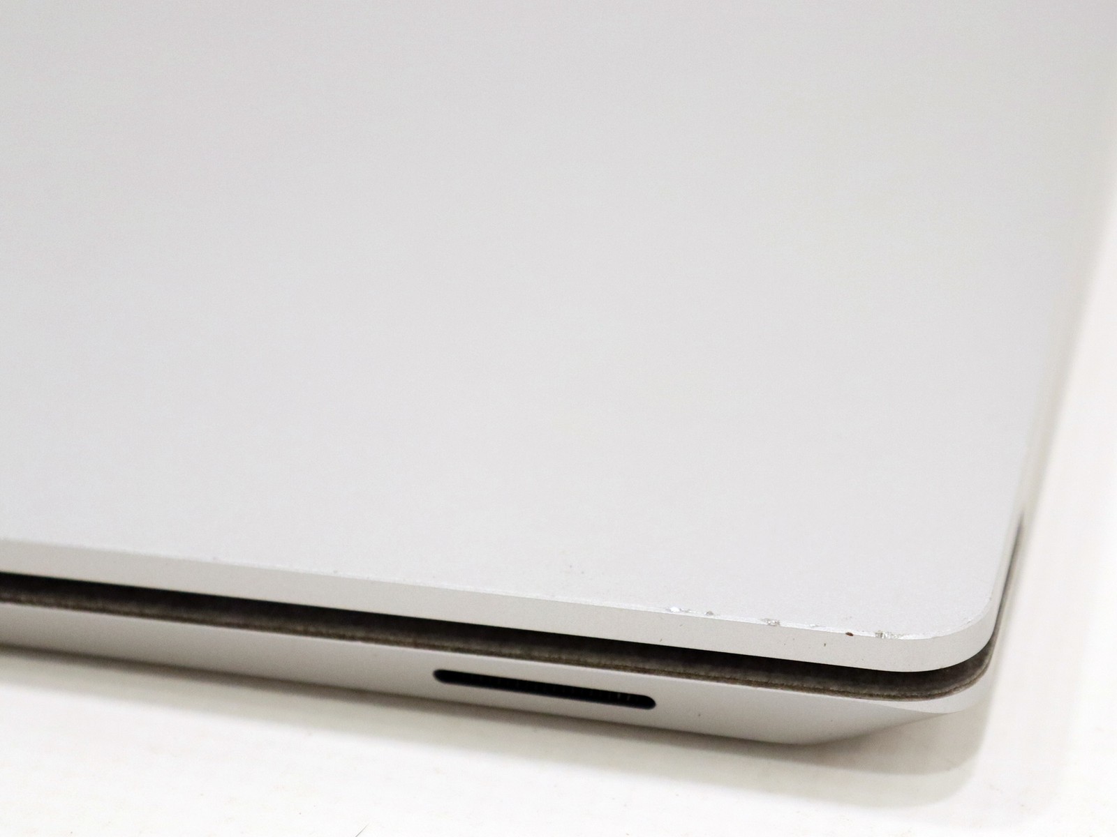 Microsoft Surface Laptop 3 1867 13.5″ i7-1065G7 16GB 256GB NVMe W11P – Read Desc