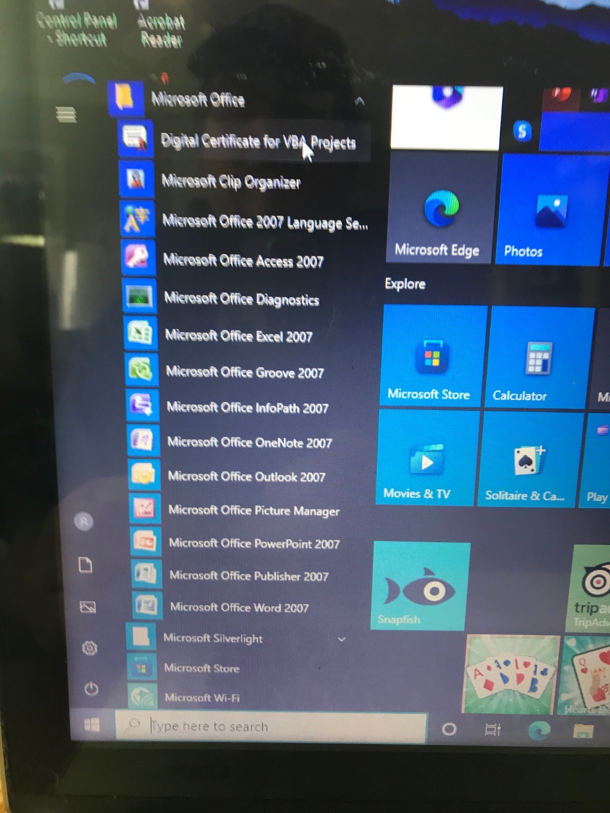 HP Laptop Compute 17.3- AMD-A-10-4-core-16GB RAM- 1TB SSD AMD Radeon R6 -Gold