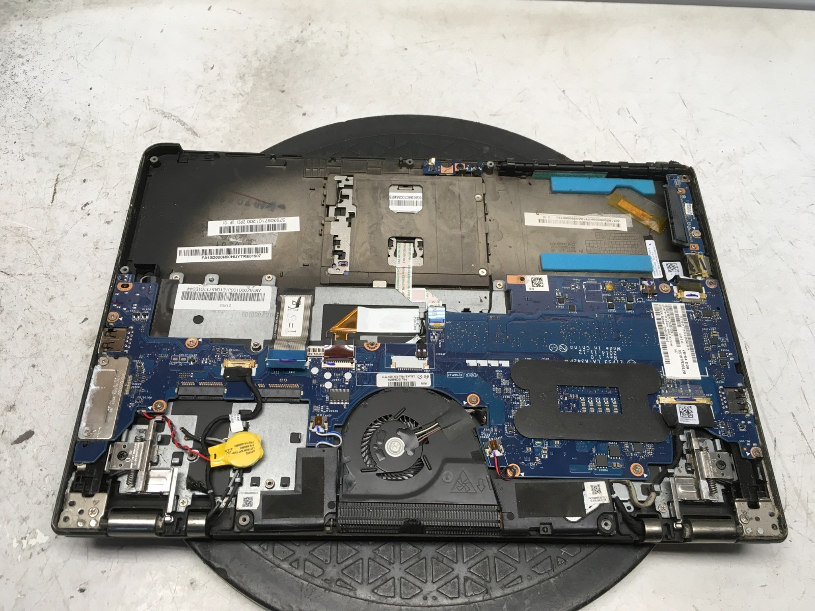 Lenovo ThinkPad Yoga 12 Intel i5-5300U 2.3GHz 8 GB NO HDD
