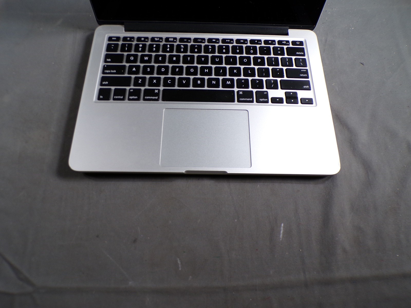 MacBook Pro “Core i5″ 2.5 13” Retina 2012 2.5 GHz Core i5 (i5-3210M) 8GB RAM