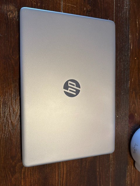 Silver HP Laptop 15.6 inch intel core I3 8th Gen 128 GB Model 15-DW0XXX