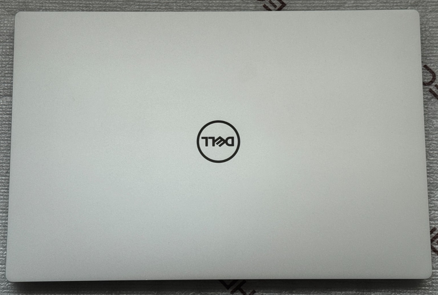 Dell XPS 13 9350 13.4″ 3K OLED Touch Laptop Ultra 7 258V 32GB RAM 1TB SSD