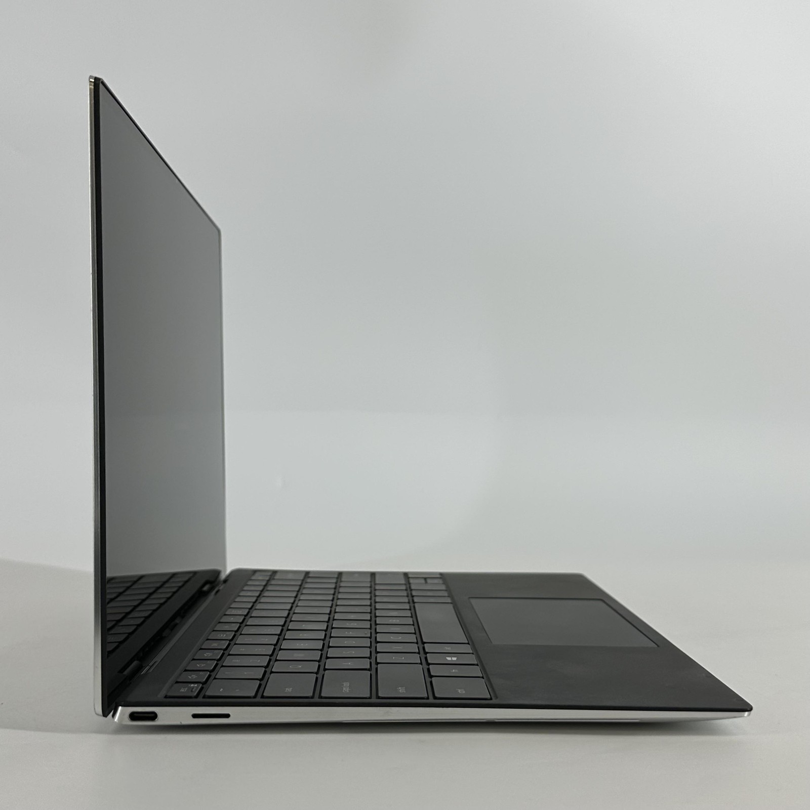 Dell XPS 13 9310 UHD+ TOUCH i7-1195G7 2.90GHz 16GB 512GB BLOCKED HEADPHONE JACK