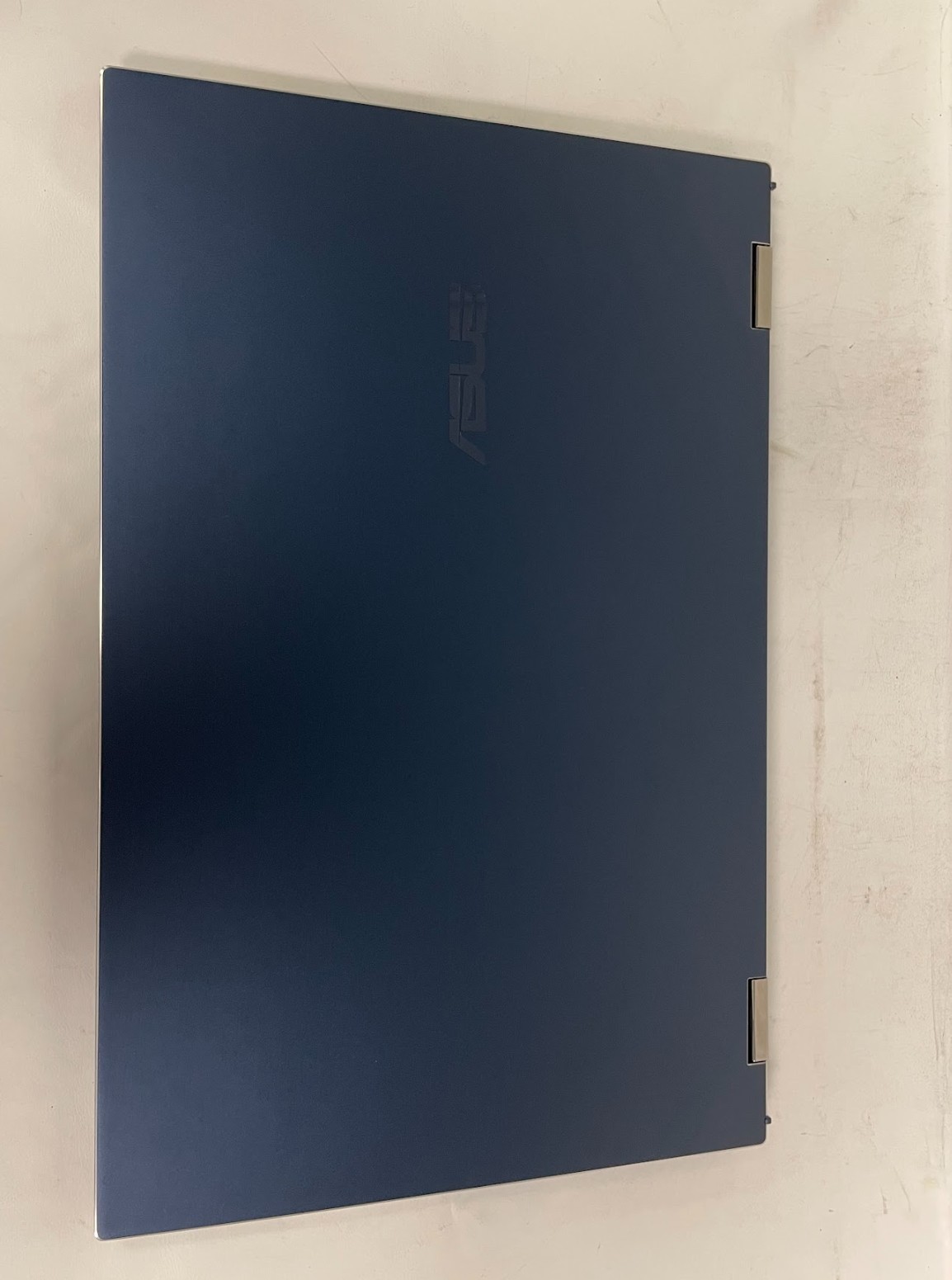 ASUS Zenbook Flip 2-in-1 Laptop, 15.6″ OLED Intel Core i7-12700H 16GB-1TB used