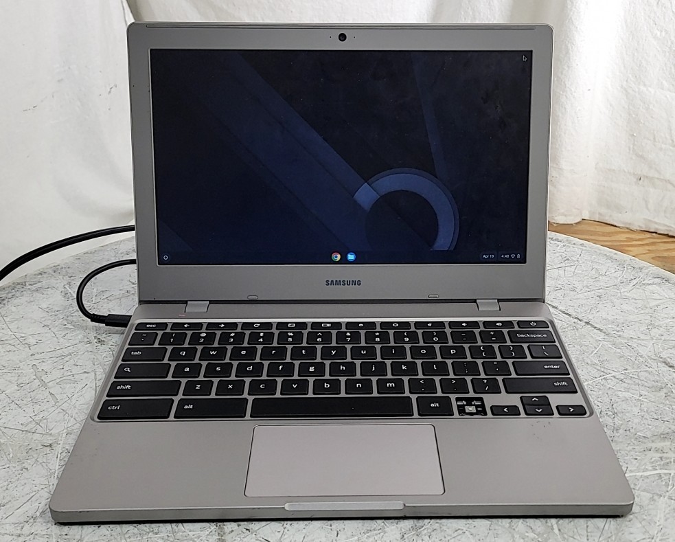 Samsung XE310XBA-K01US Chromebook 4 Celeron N3450 1.1GHz 4GB 32GB SEE NOTES