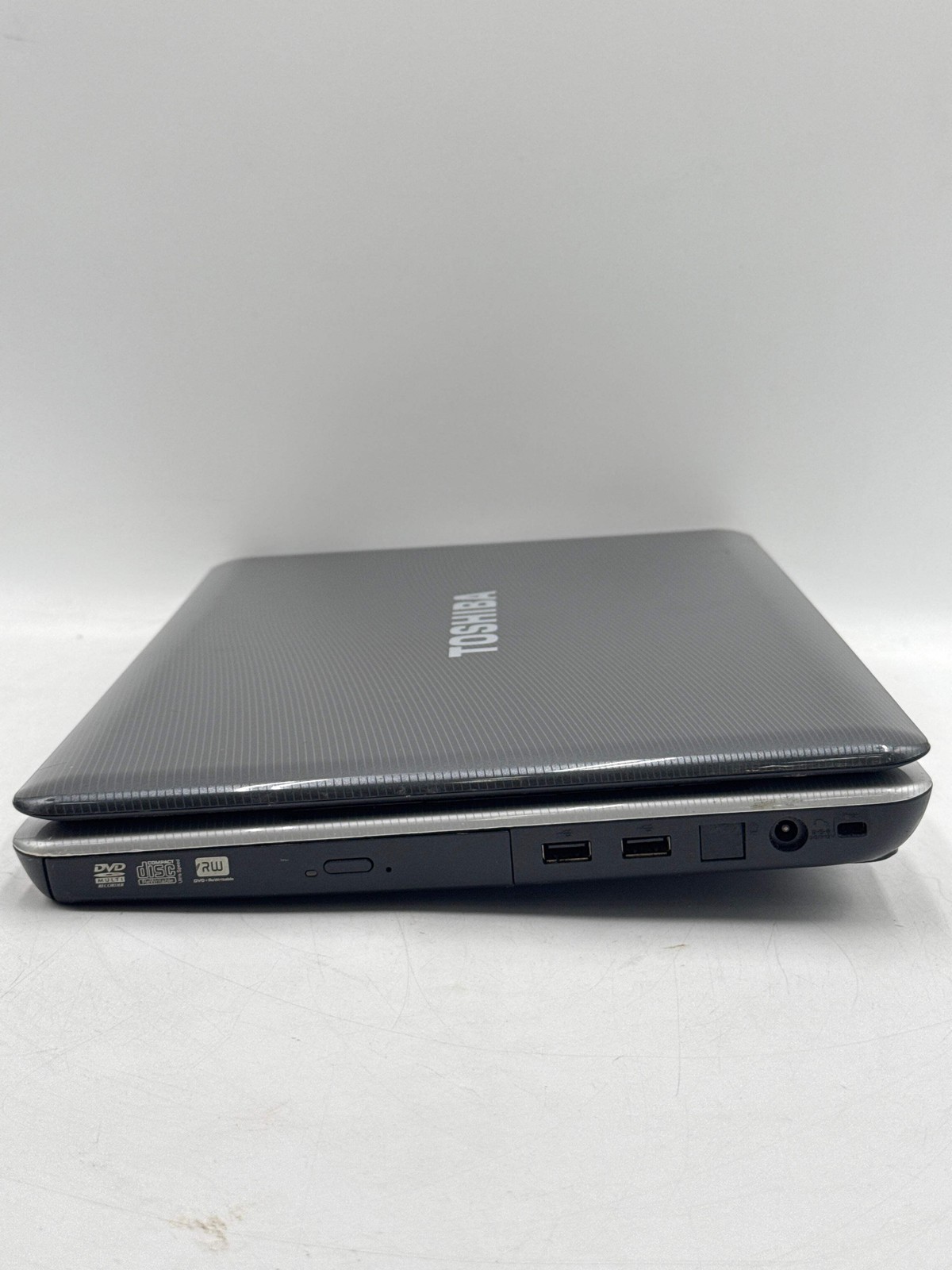 Toshiba Satellite L505-ES5018 15.6″ Intel Pentium – No Power