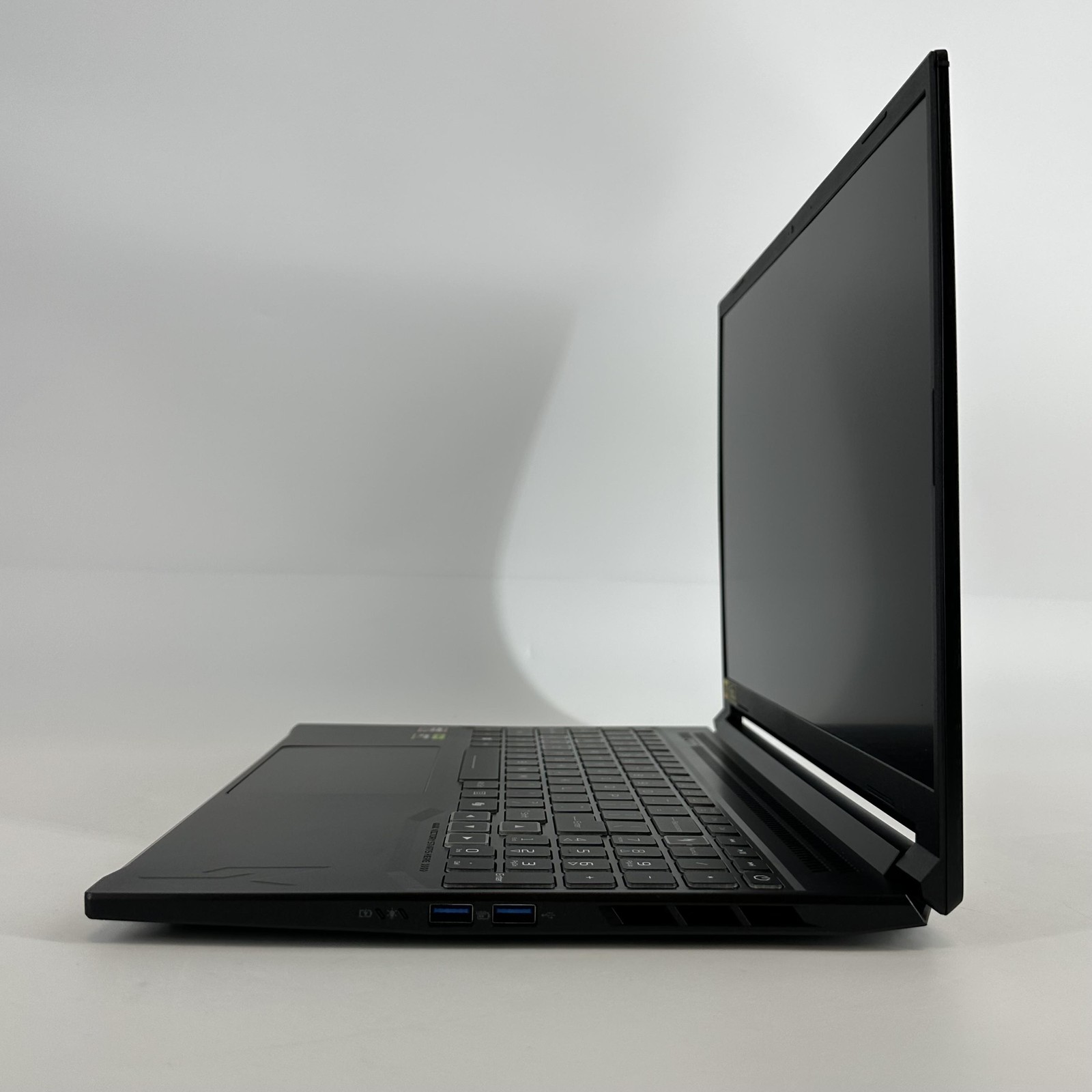 Acer Nitro V 16S AI 16 180Hz FHD+ 3.8 GHz Ryzen 7 260 32GB 1TB SSD RTX 5060