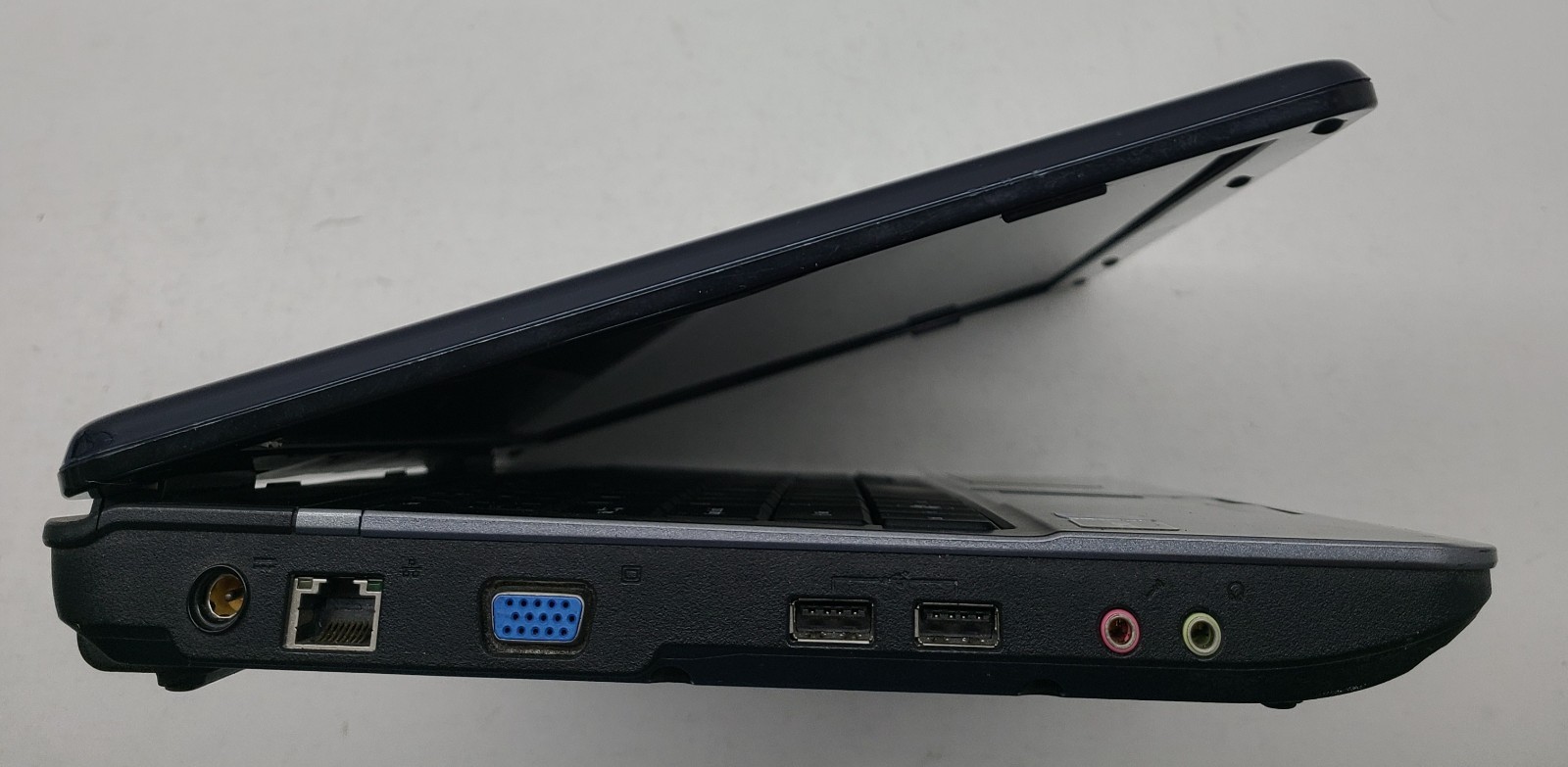 Acer Aspire 5532-5535 15.6″ Laptop AMD Athlon 64 TF-20 3GB Ram NO HD/OS (FL)
