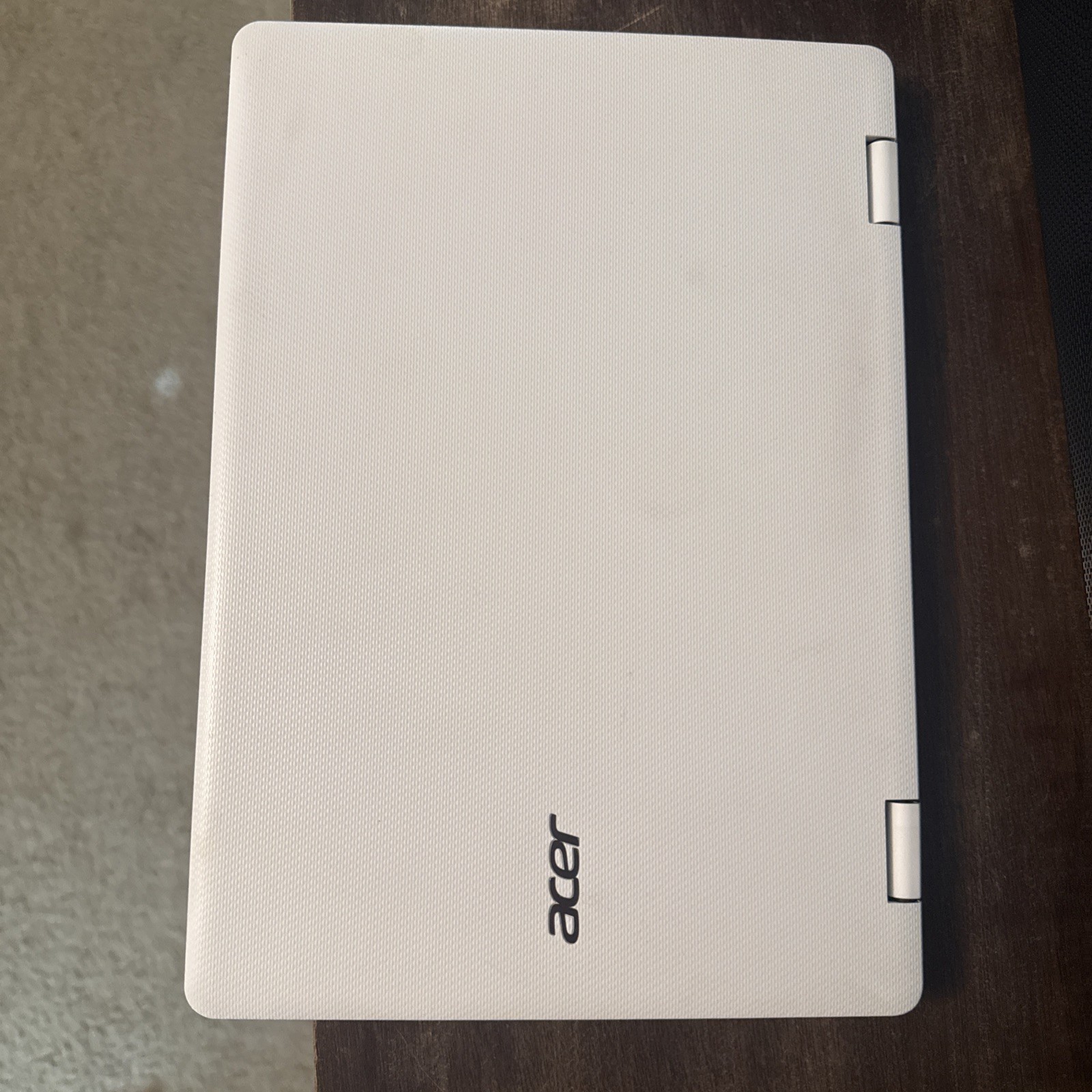 Acer ASPIRE R3-131T 11.6” TOUCH Laptop Intel Celeron N3160, 8GM RAM, 240GB SSD