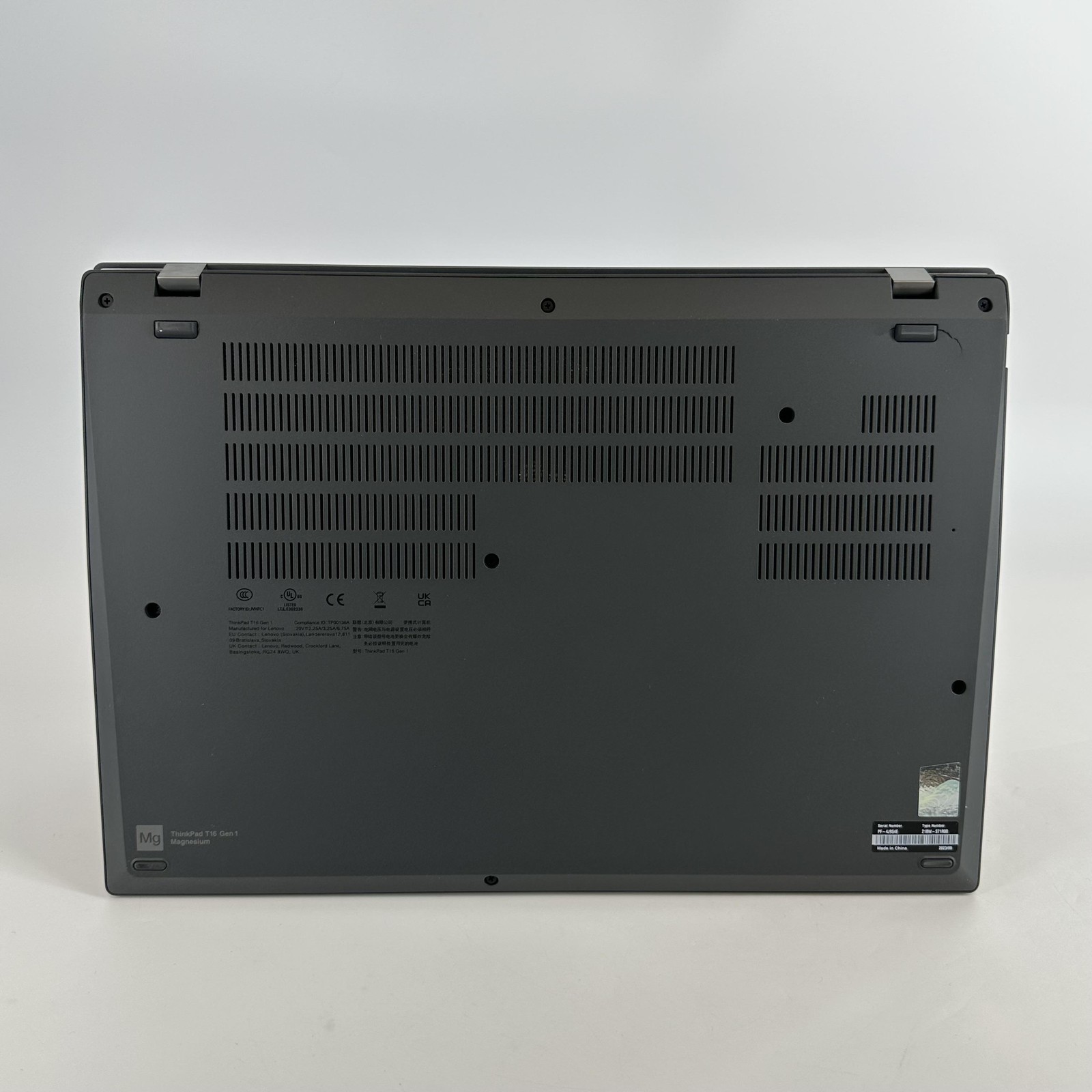 Lenovo ThinkPad T16 Gen 1 Gray FHD+ 2.2 GHz i7-1270P 16GB 512GB SSD FRAME SPLIT