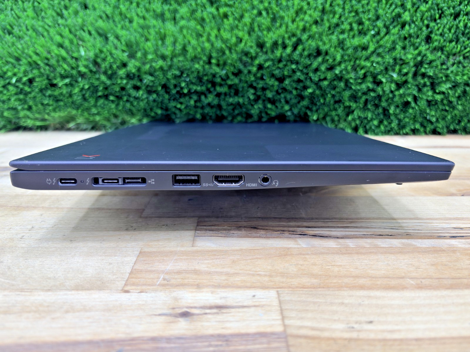 Lenovo ThinkPad x1 Carbon 7 i5-10th Gen 1.60GHz 16GB RAM 256GB SSD Win 11 Pro*