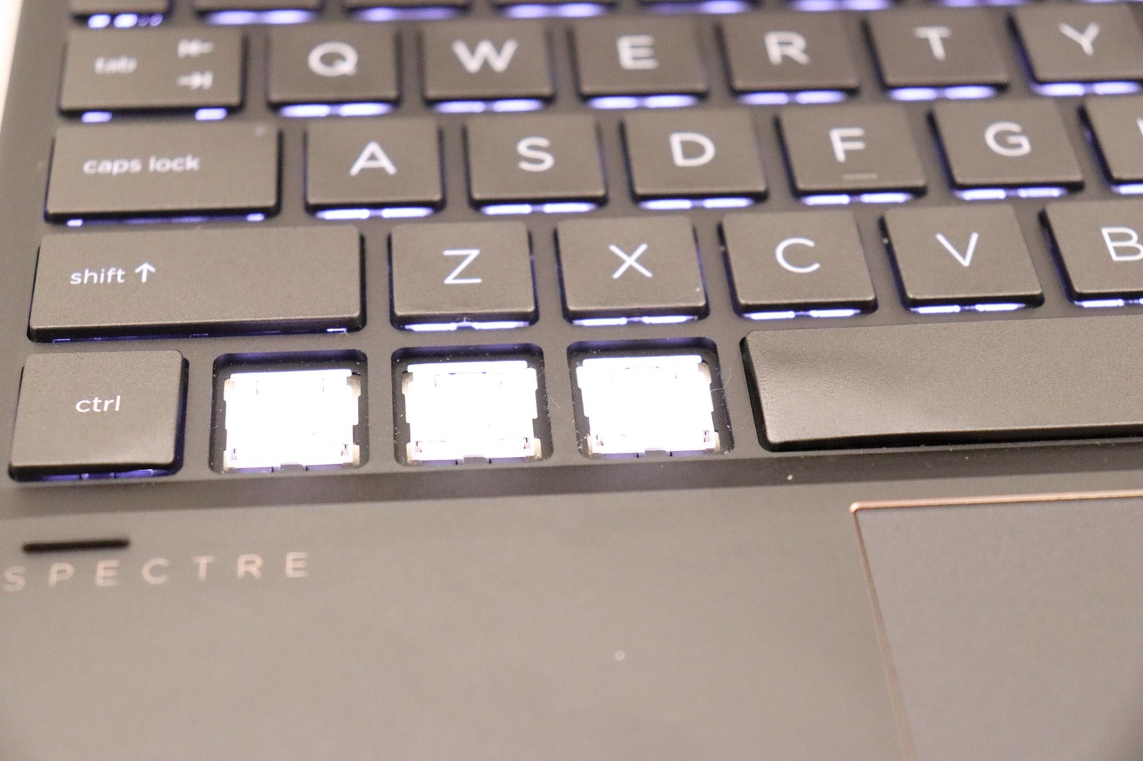 HP Spectre x360 Convertible 15-eb1043dx 2in1 i7-1165G7 16GB 256GB NVMe W11H Read