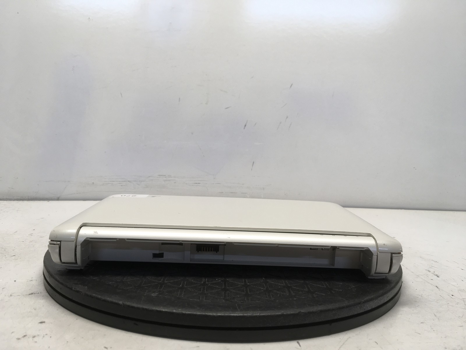 Acer Aspire One ZG5 Intel Atom N270 1.6GHz 1 GB NO HDD No Batt