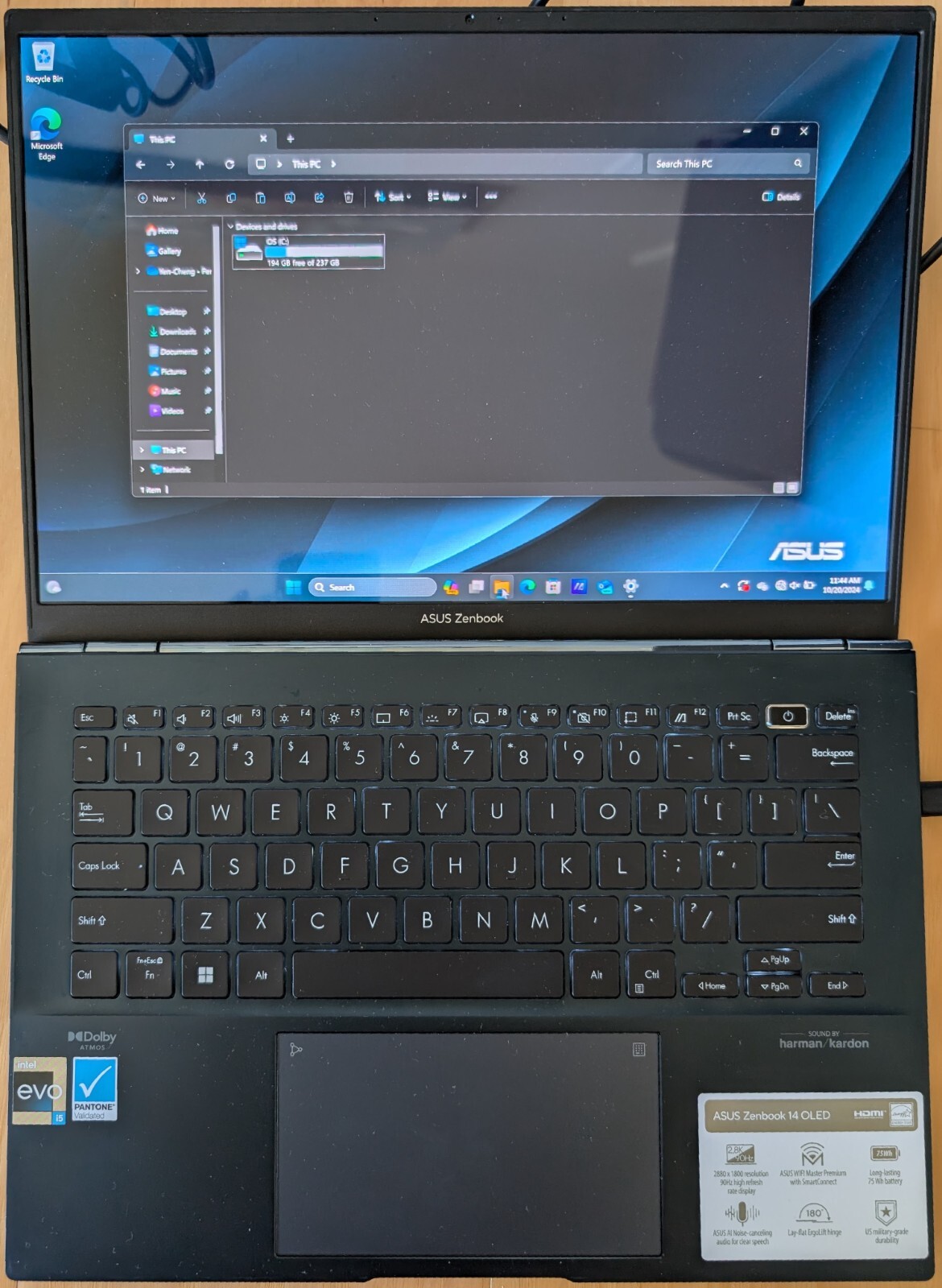 ASUS Zenbook 14 Q409ZA 14″ 2.7K OLED, i5 1.70Ghz, 256GB, 8GB Lightly used