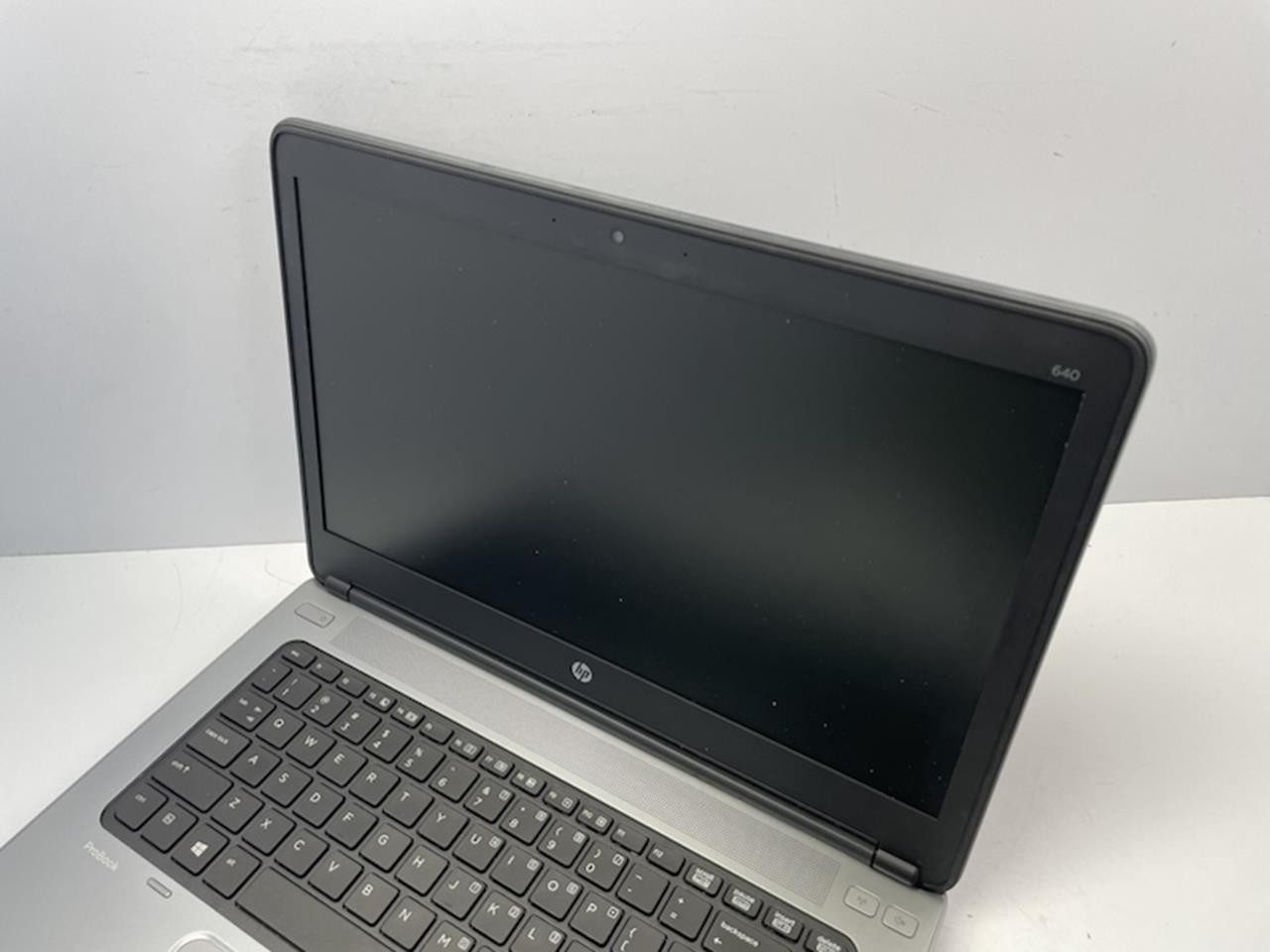 HP PROBOOK 640 G1 Laptop w/ INTEL CORE i5-4300M 2.60 GHZ + 16 GB | No HD / OS