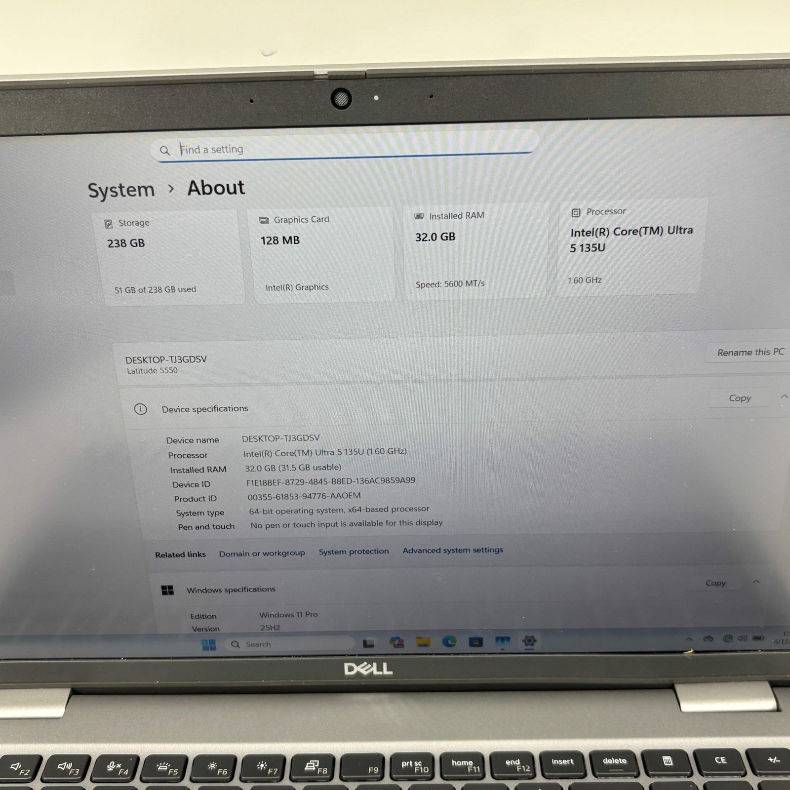 Dell Latitude 5550 15.6″ Core Ultra 5 135U 1.6GHz 32GB RAM 256GB SSD