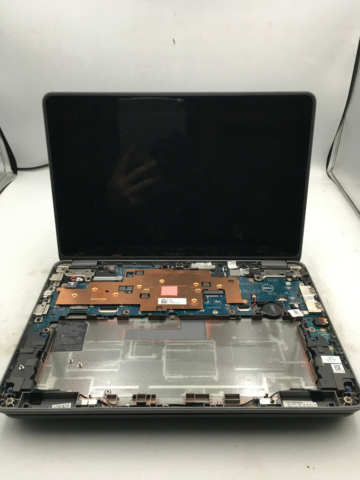 DELL LATITUDE 3120 – LOT OF 2 – FOR PARTS/REPAIR – Intel Celeron N5100 -READ- BB